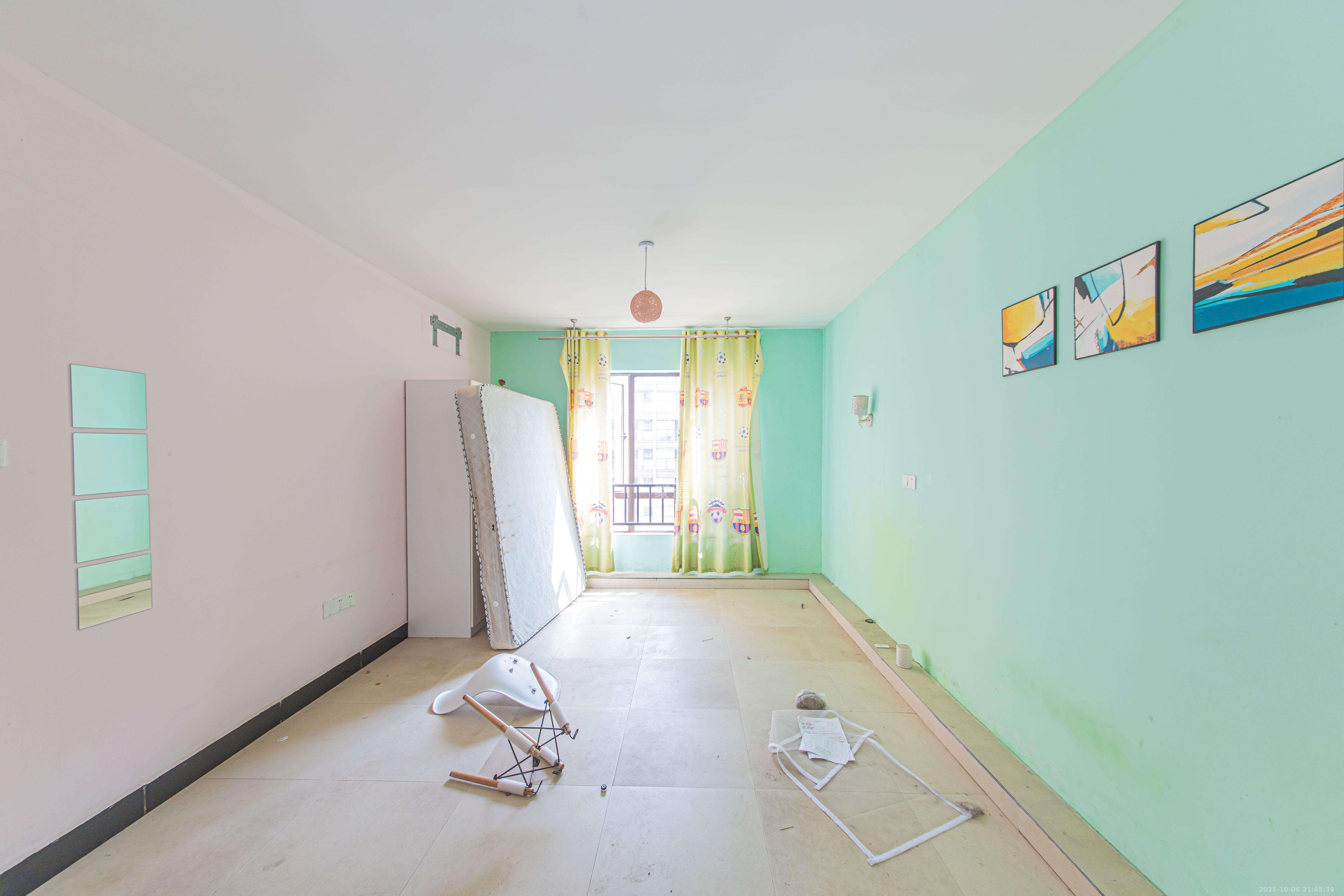 鑫远悦城(鑫远悦时代)  4室2厅2卫    139.0万 鑫远悦城(鑫远悦时代)  4室2厅2卫    139.0万卧室