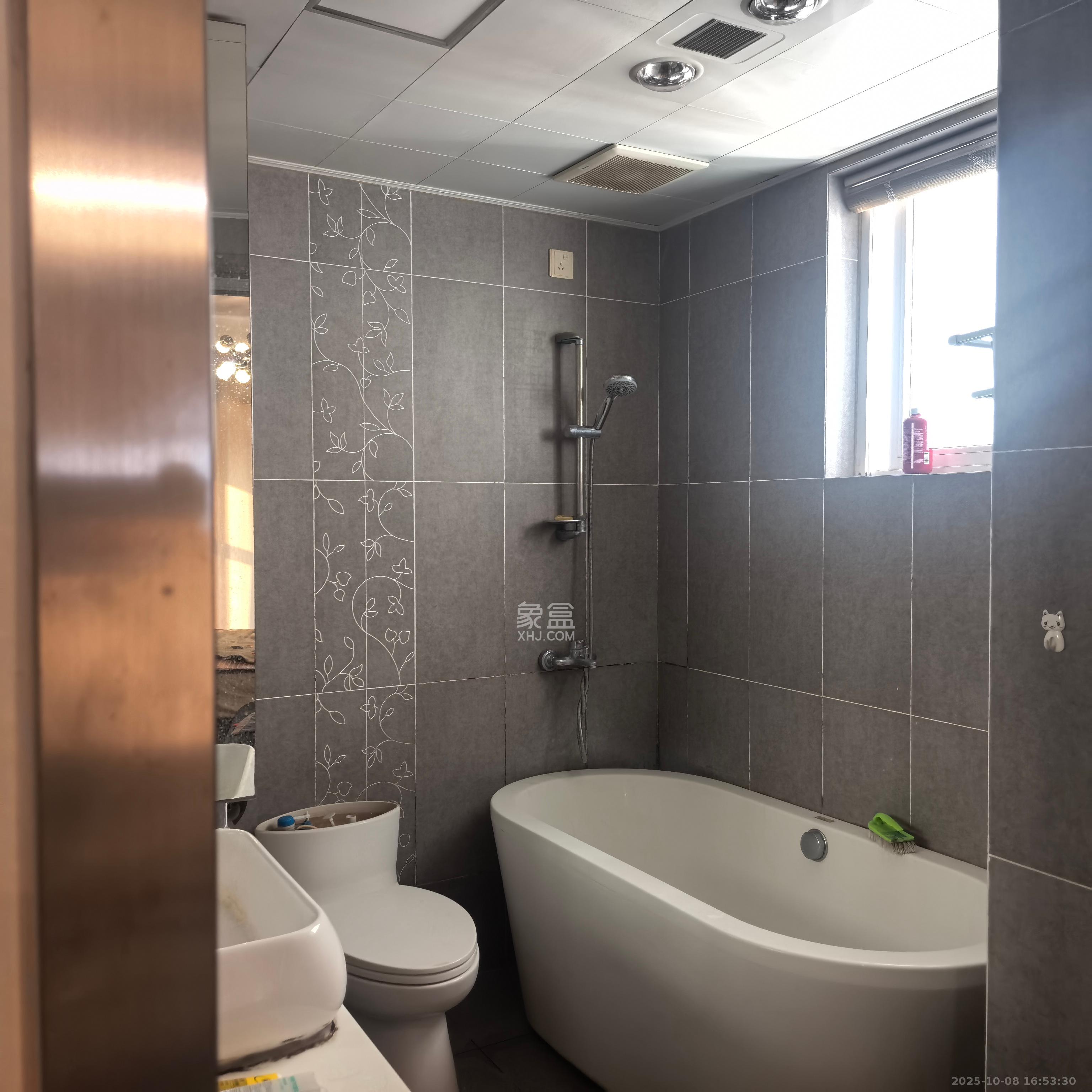 新世纪花苑 3室2厅2卫 4800.0元/月 新世纪花苑 3室2厅2卫 4800.0元/月室内图