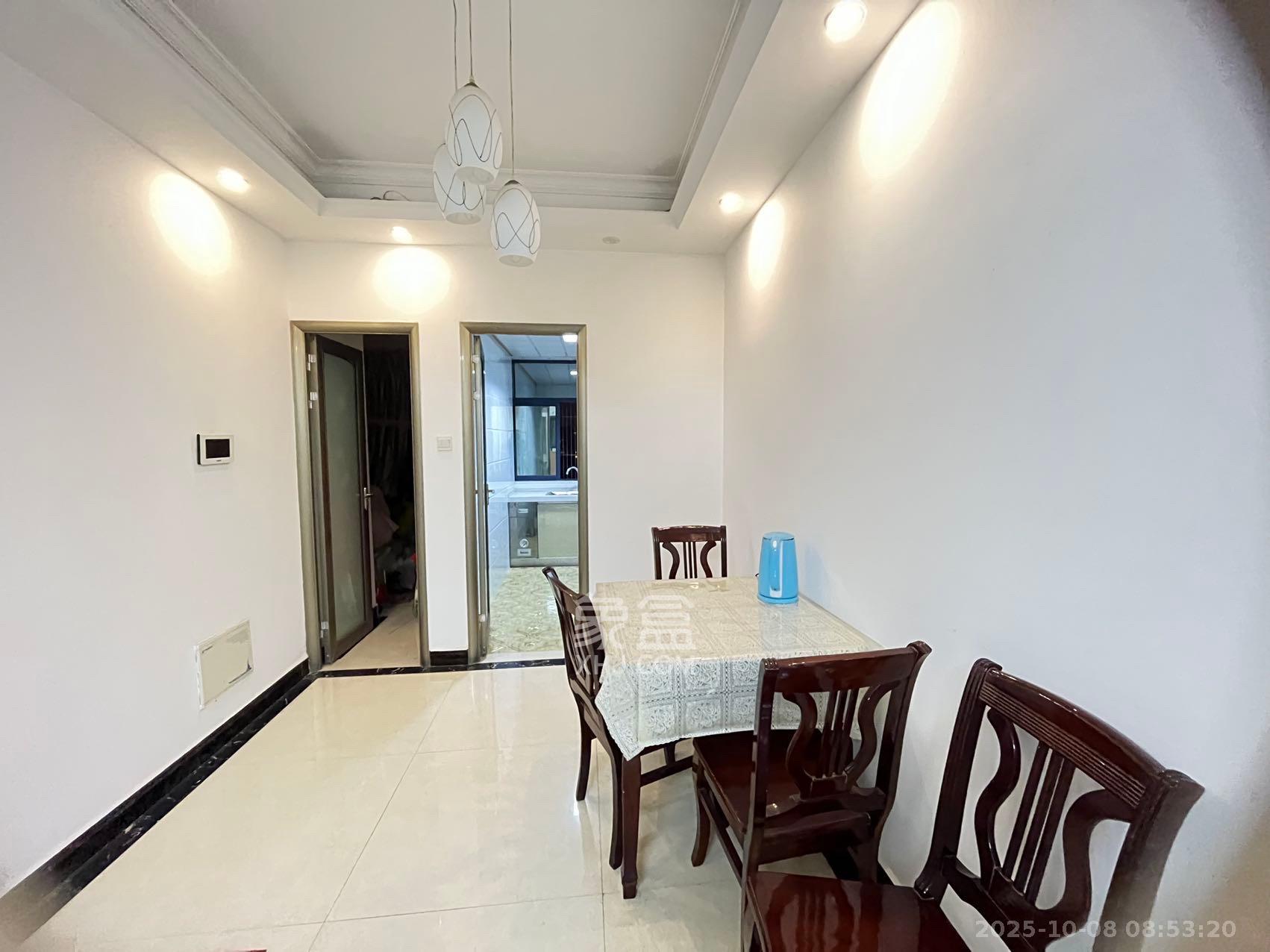 中南红领邦（红星嘉和苑）  3室2厅1卫    2000.0元/月室内图