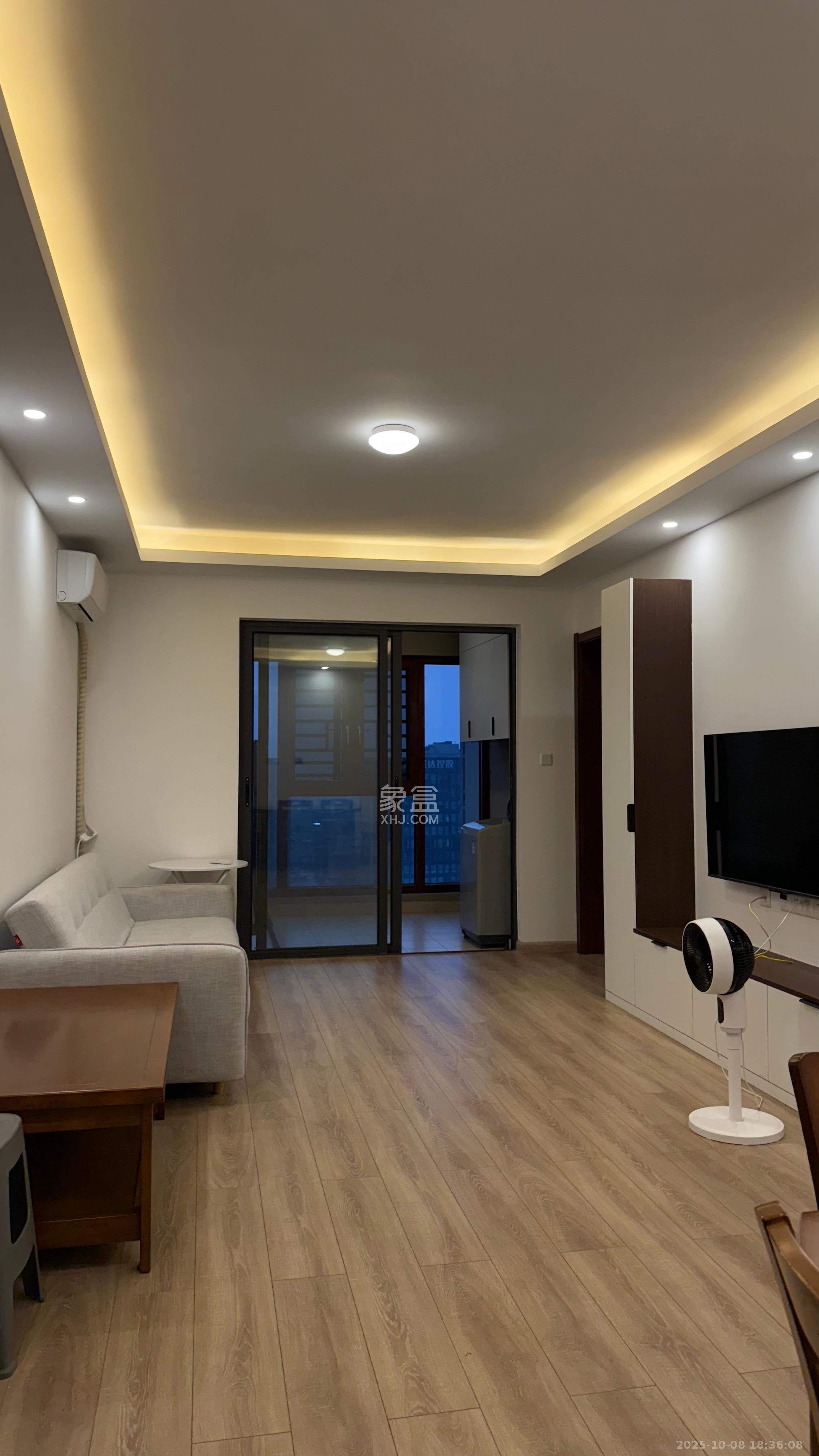 汇金城/嘉华城（二期、三期）  3室2厅1卫    2400.0元/月