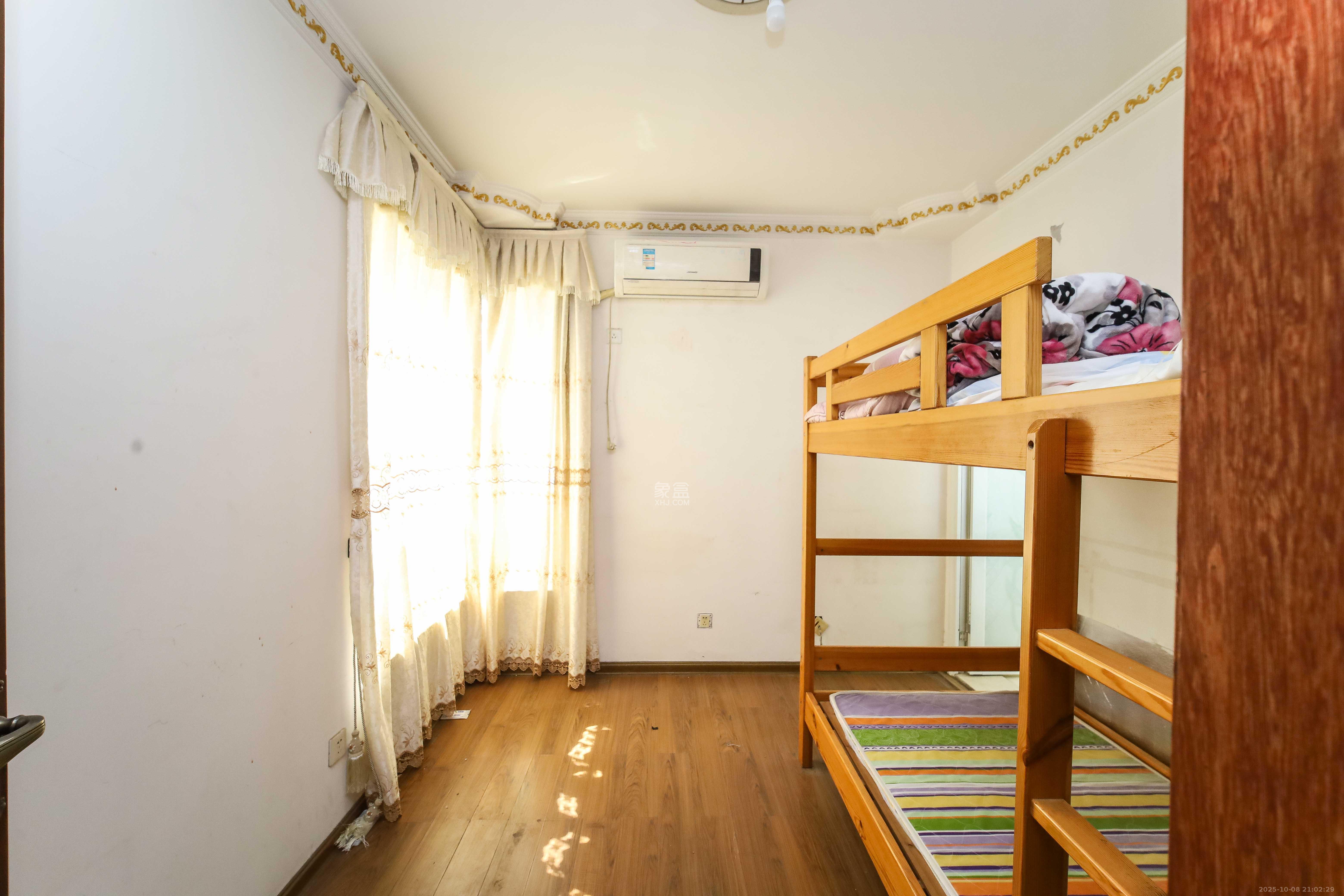 高桥现代商贸城  2室1厅1卫    59.5万卧室