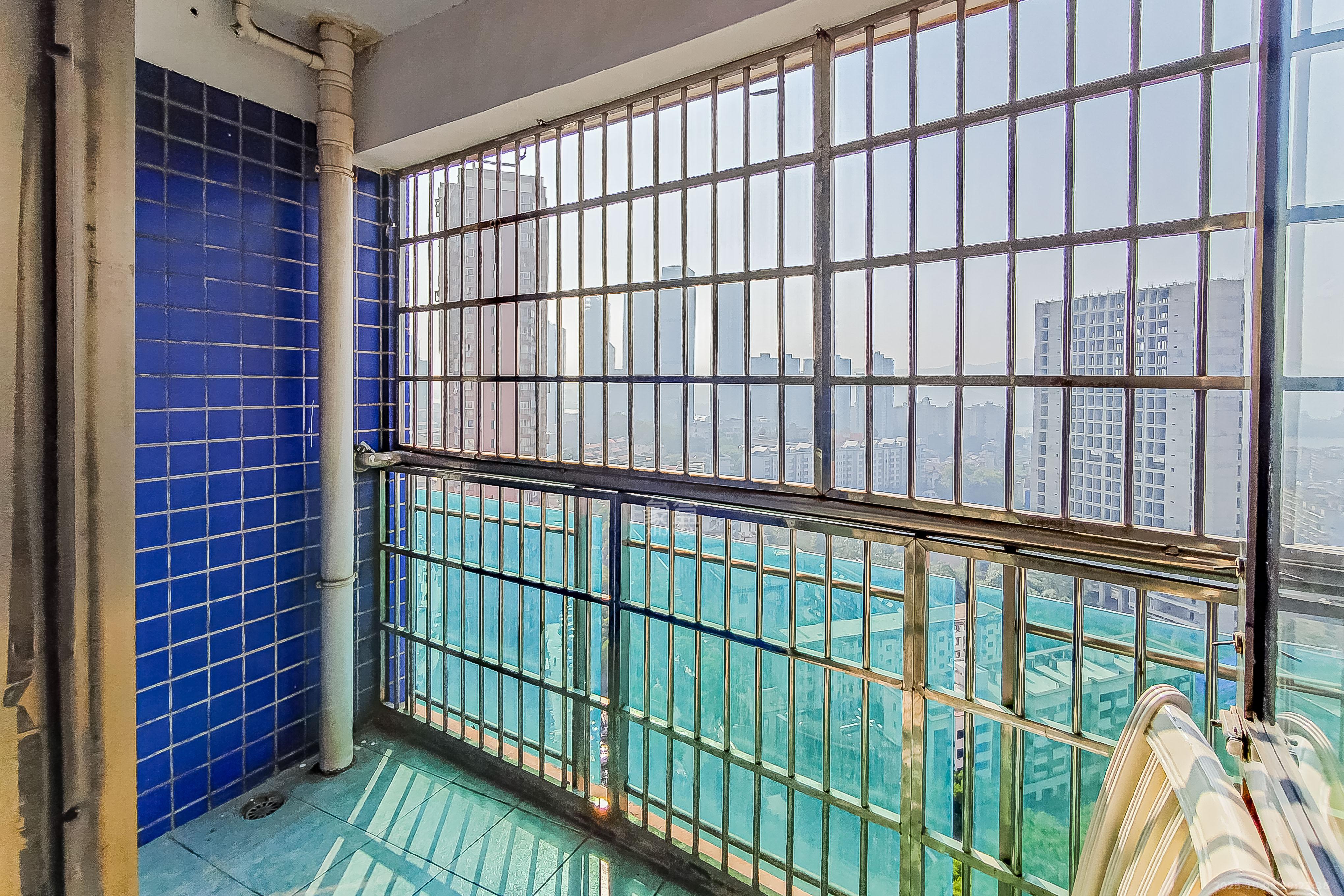 智邦家园  3室2厅2卫    98.0万 智邦家园  3室2厅2卫    98.0万阳台