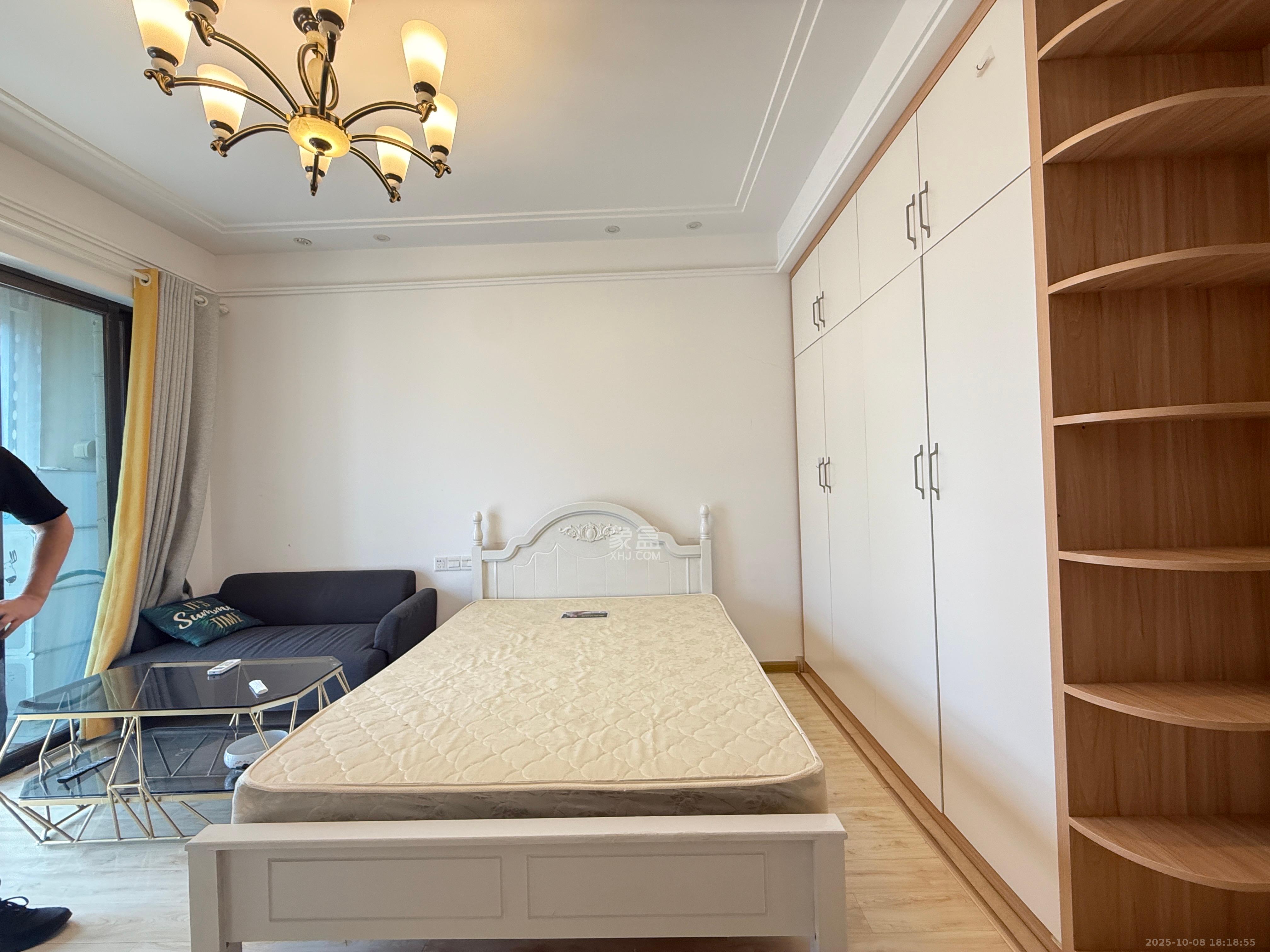 江山帝景哈佛  1室0厅0卫    1600.0元/月 江山帝景哈佛  1室0厅0卫    1600.0元/月室内图