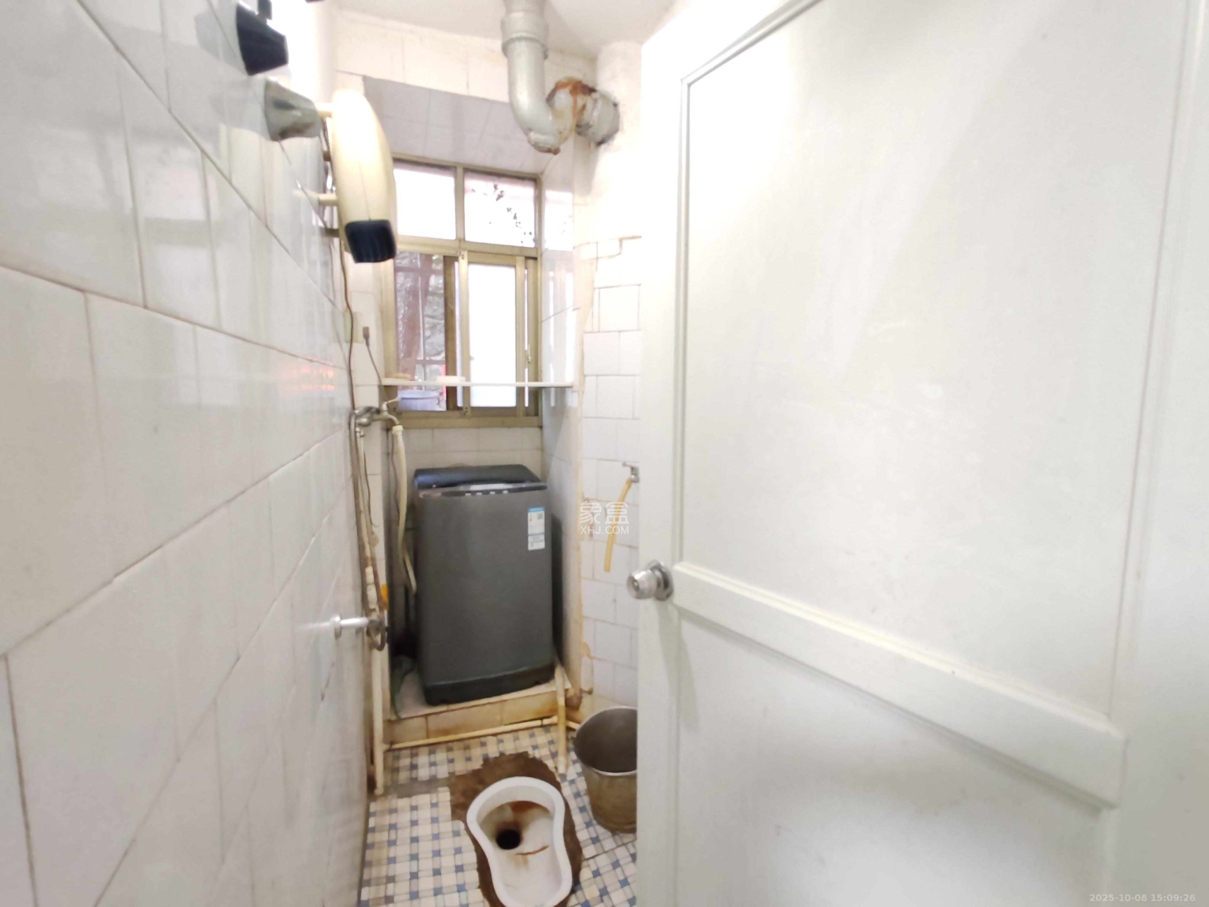 公交金盆小区  2室1厅1卫    1300.0元/月室内图