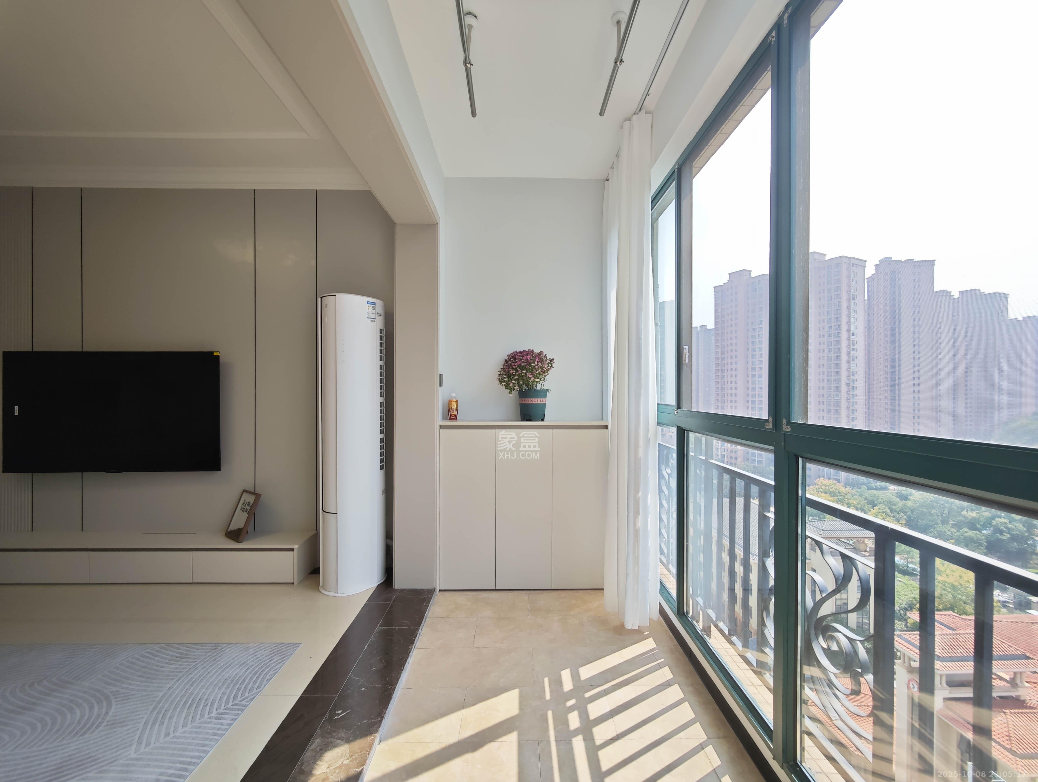 恒大城  2室2厅1卫    67.8万阳台