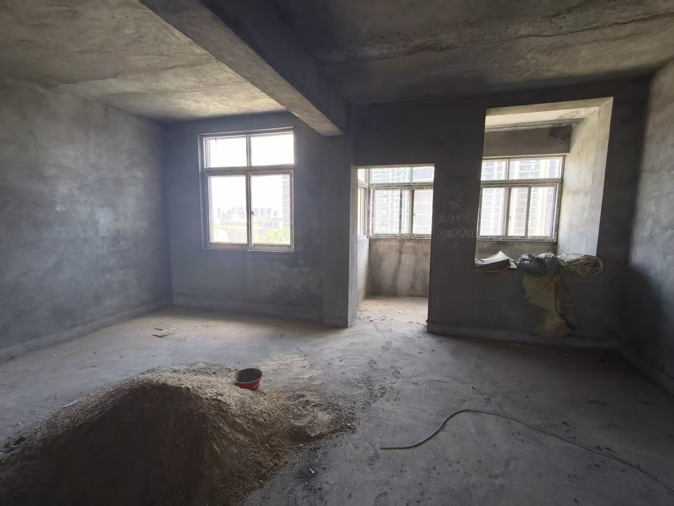 梓瑞小区  3室2厅1卫    29.8万 梓瑞小区  3室2厅1卫    29.8万室内图