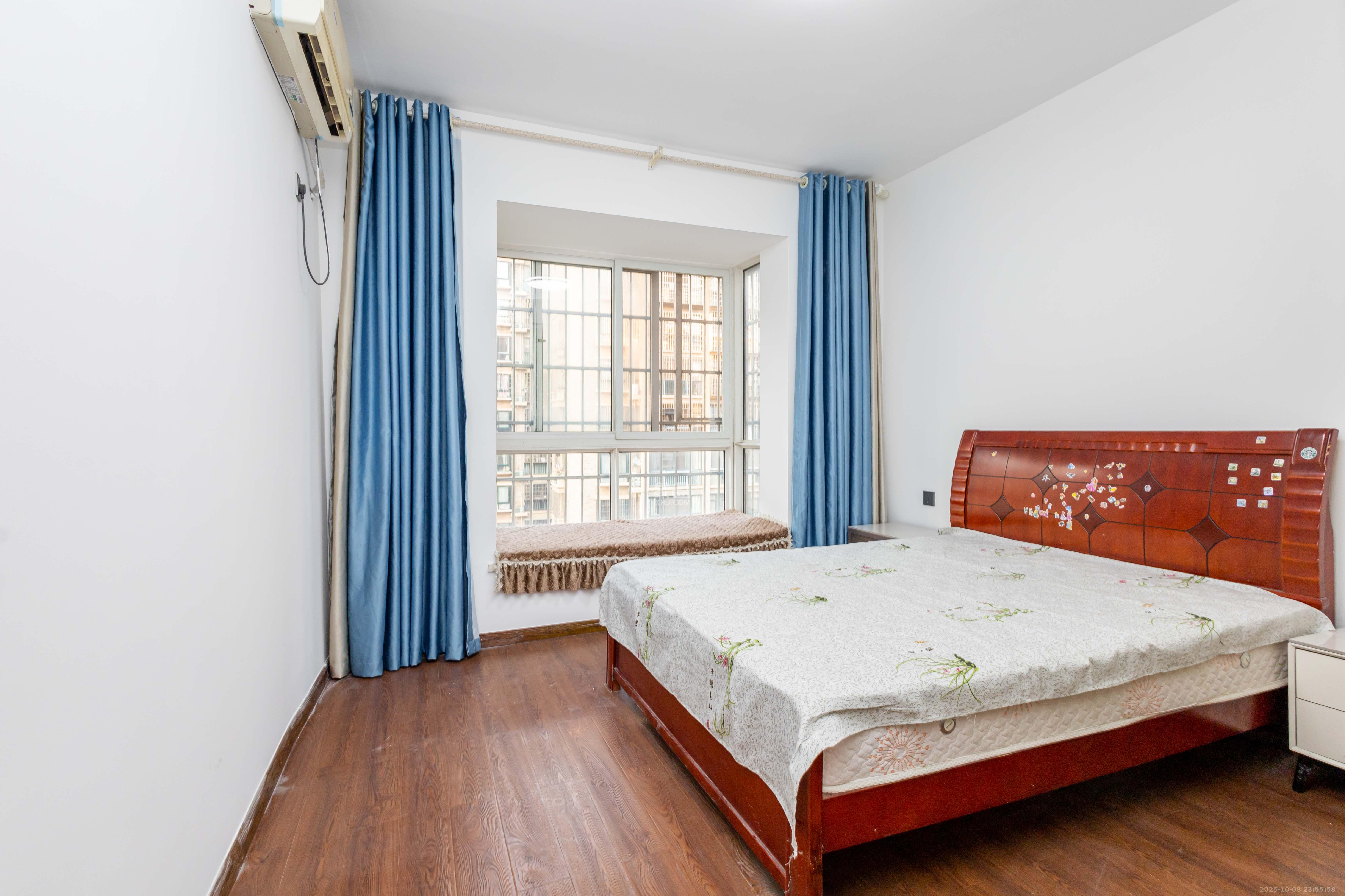 博雅湘水湾  3室2厅1卫    65.8万卧室