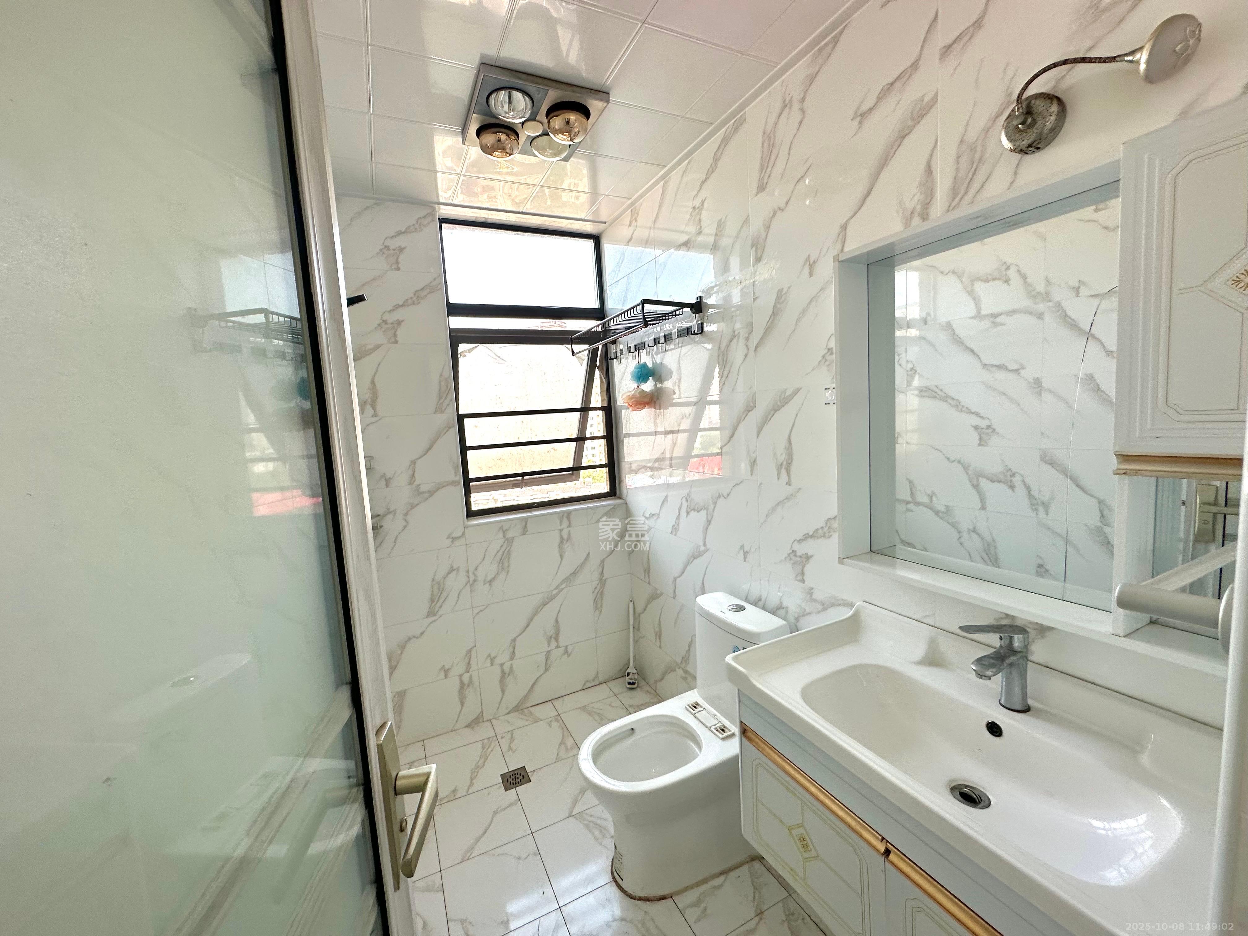 中南红领邦(红星嘉和苑) 3室0厅0卫 2400.0元/月 中南红领邦(红星嘉和苑) 3室0厅0卫 2400.0元/月室内图