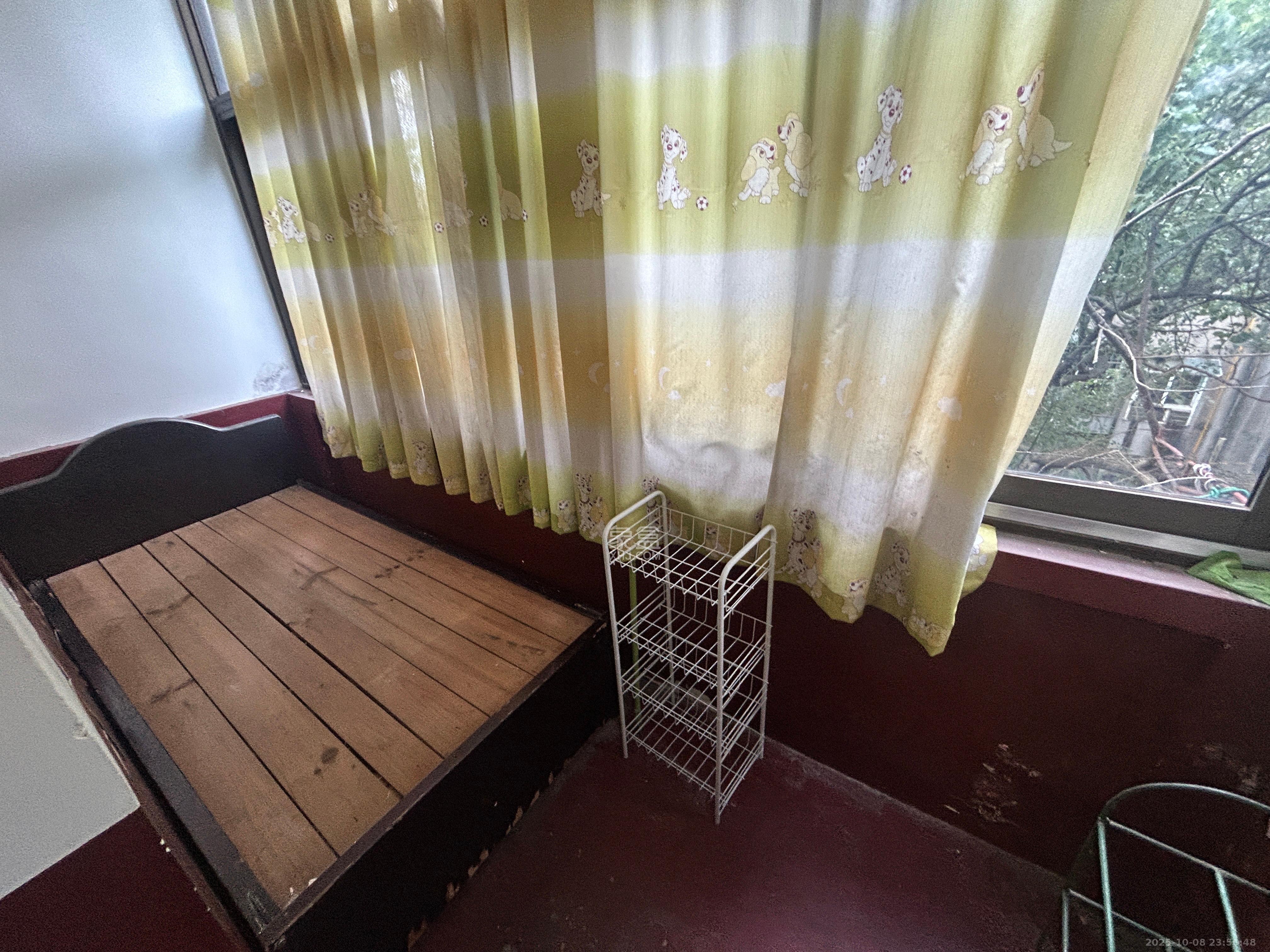 长坡水利水电机械厂宿舍  1室1厅0卫    1000.0元/月室内图