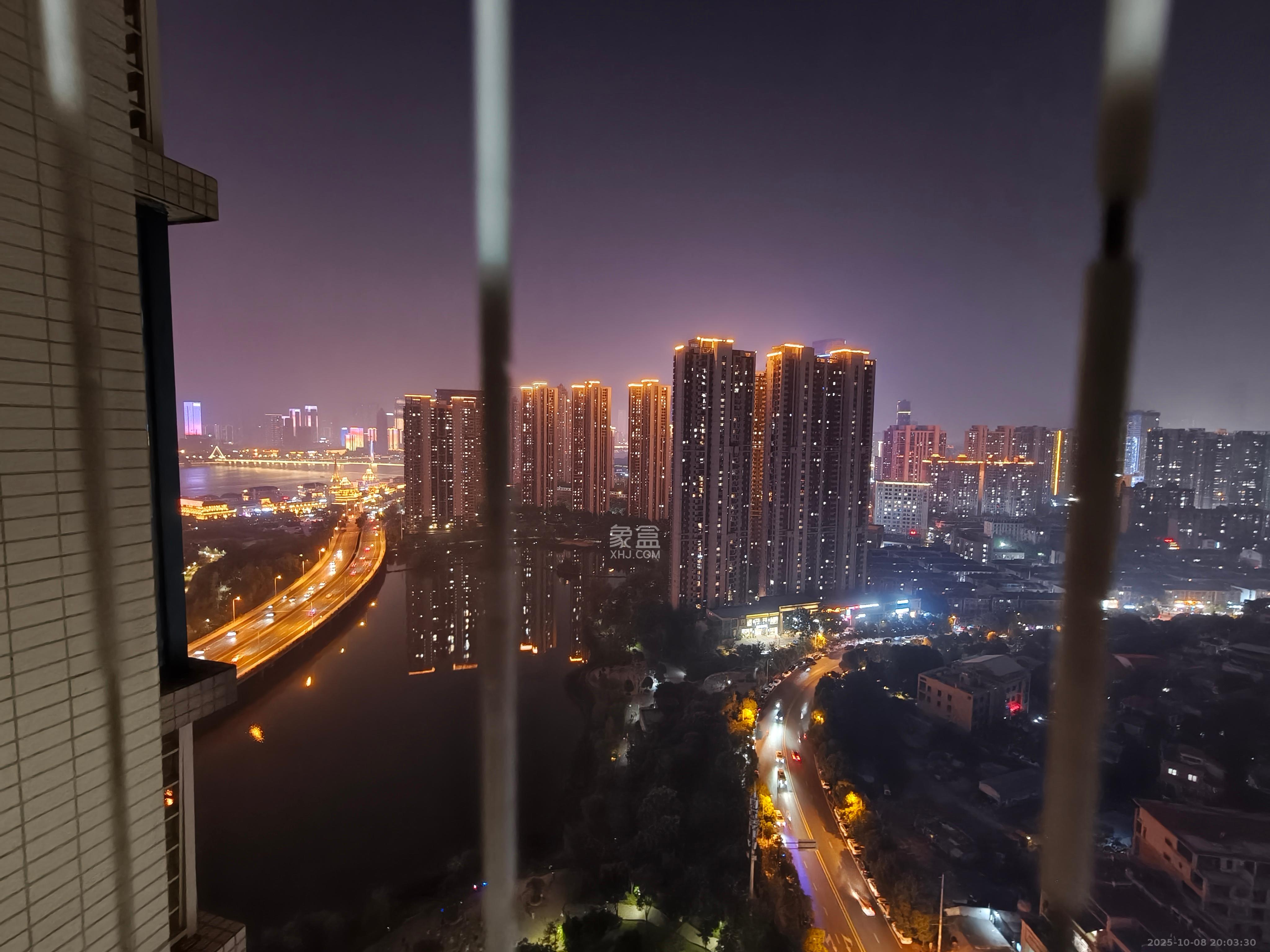 恒大御景湾  3室2厅1卫    3200.0元/月室内图