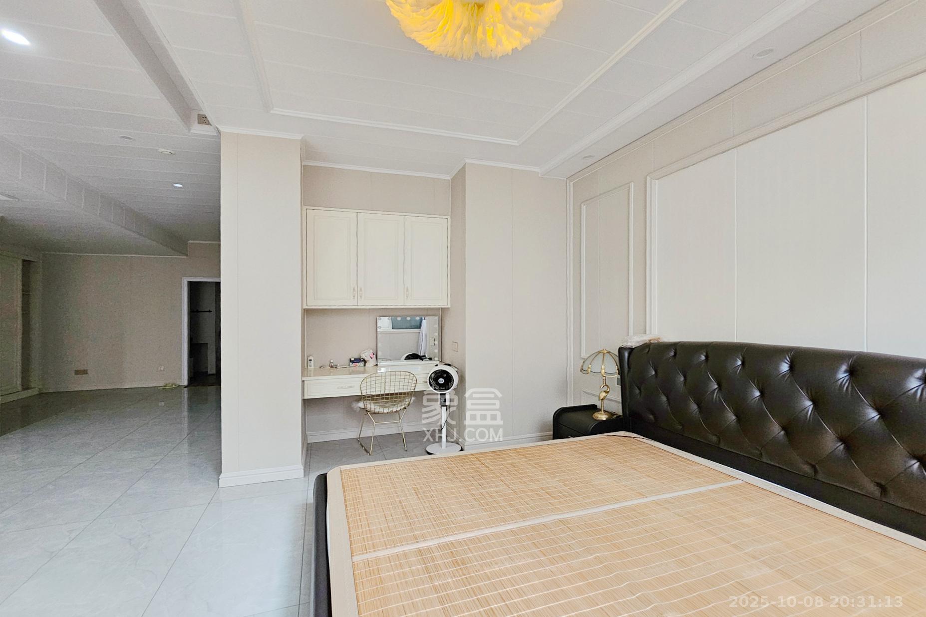 明昇壹城(明昇时代广场)一期 5室2厅2卫 520.0万 明昇壹城(明昇时代广场)一期 5室2厅2卫 520.0万卧室