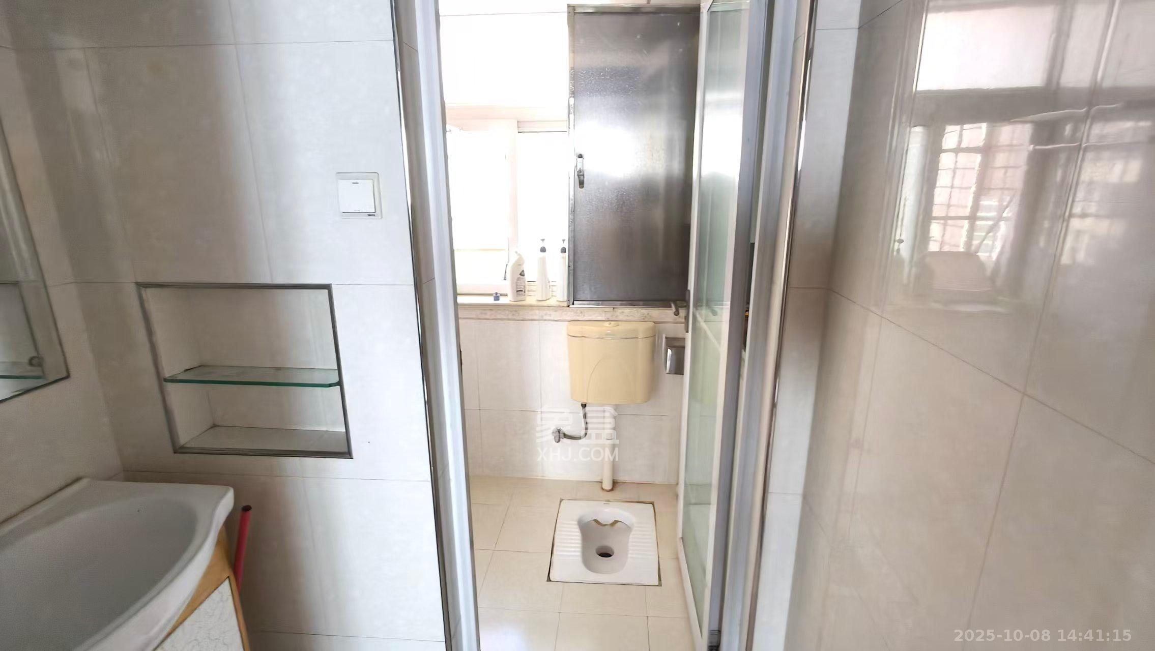 海利科院佳园  3室2厅2卫    1800.0元/月 海利科院佳园  3室2厅2卫    1800.0元/月室内图