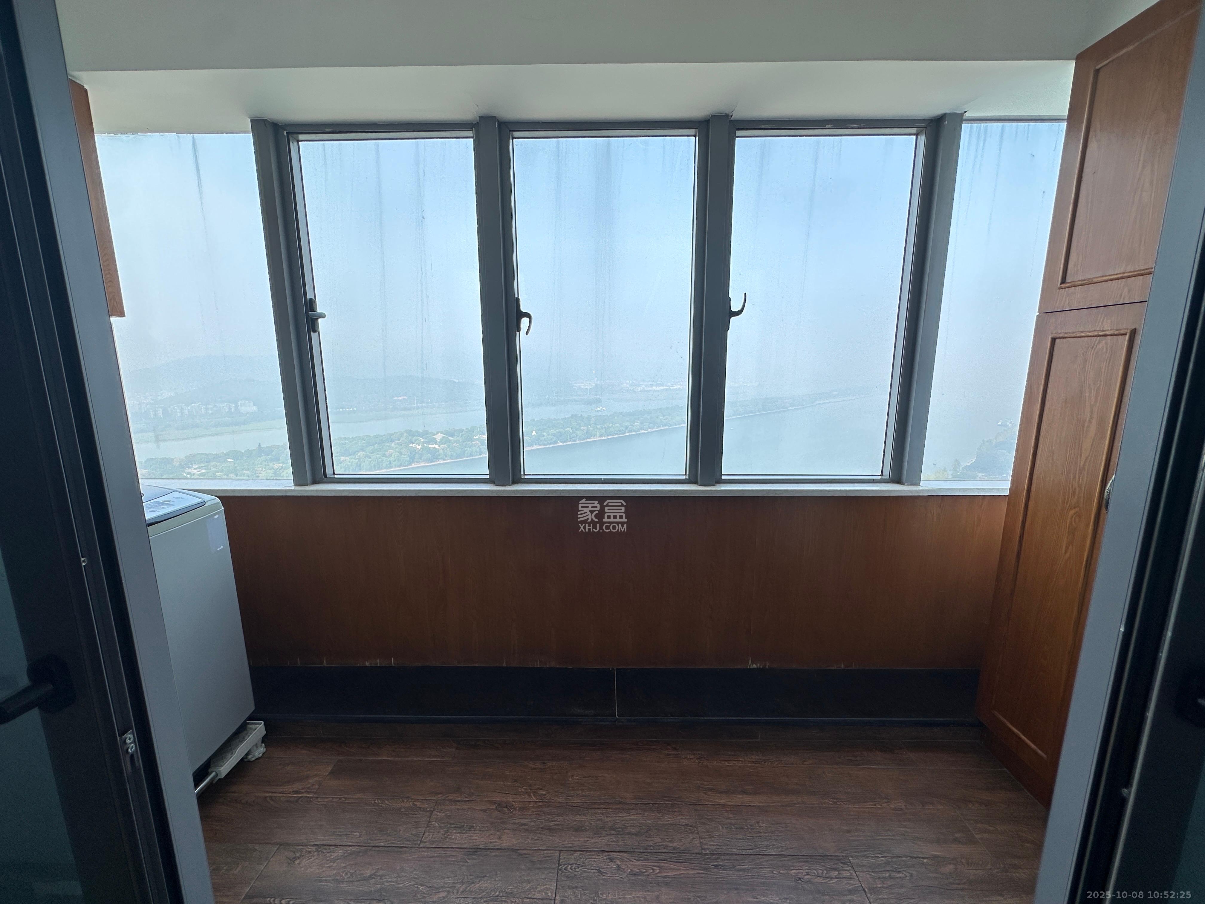 保利国际广场 1室1厅1卫 2300.0元/月 保利国际广场 1室1厅1卫 2300.0元/月室内图