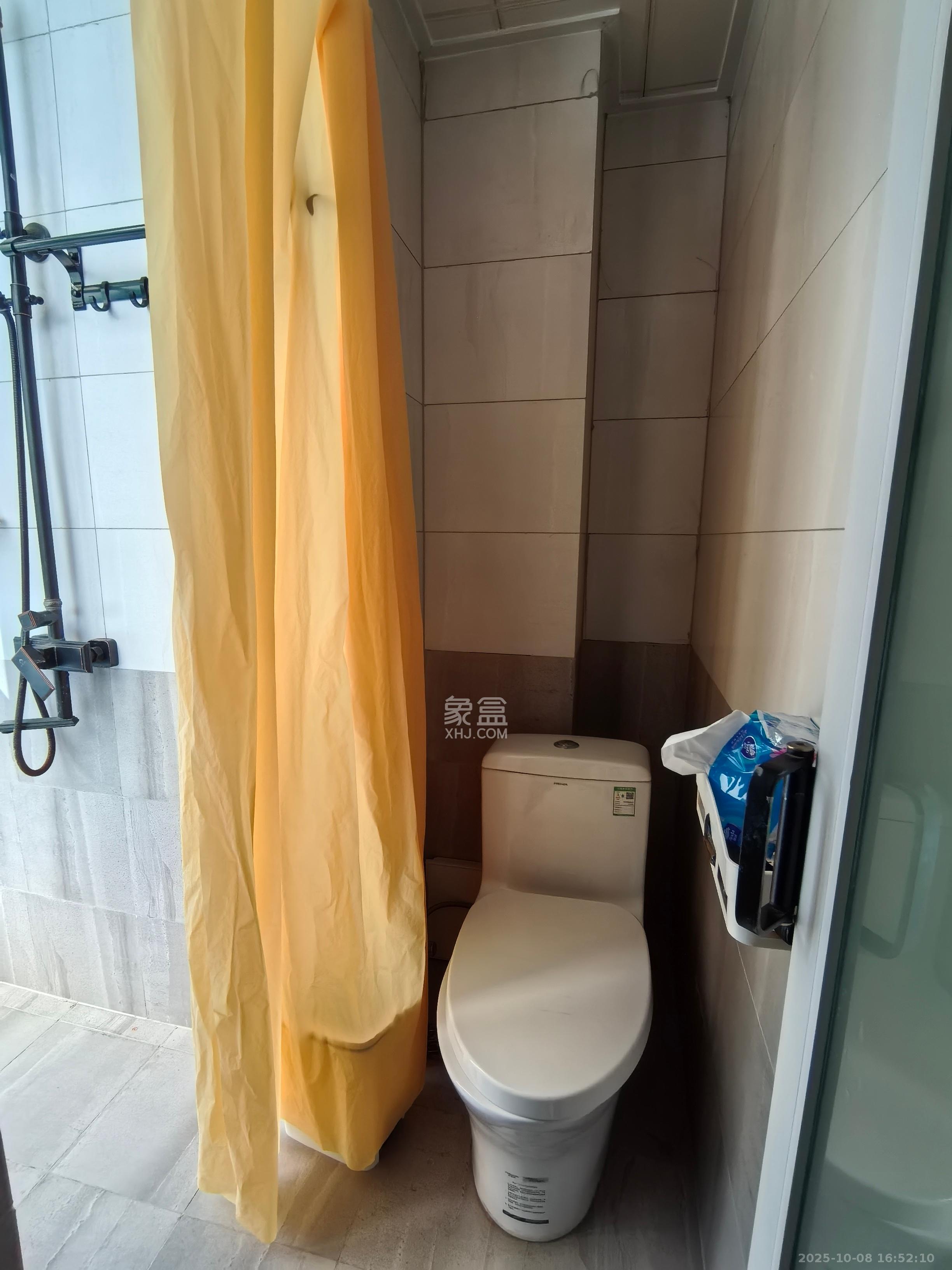 和悦城(蟠龙景苑)  2室2厅2卫    2000.0元/月室内图