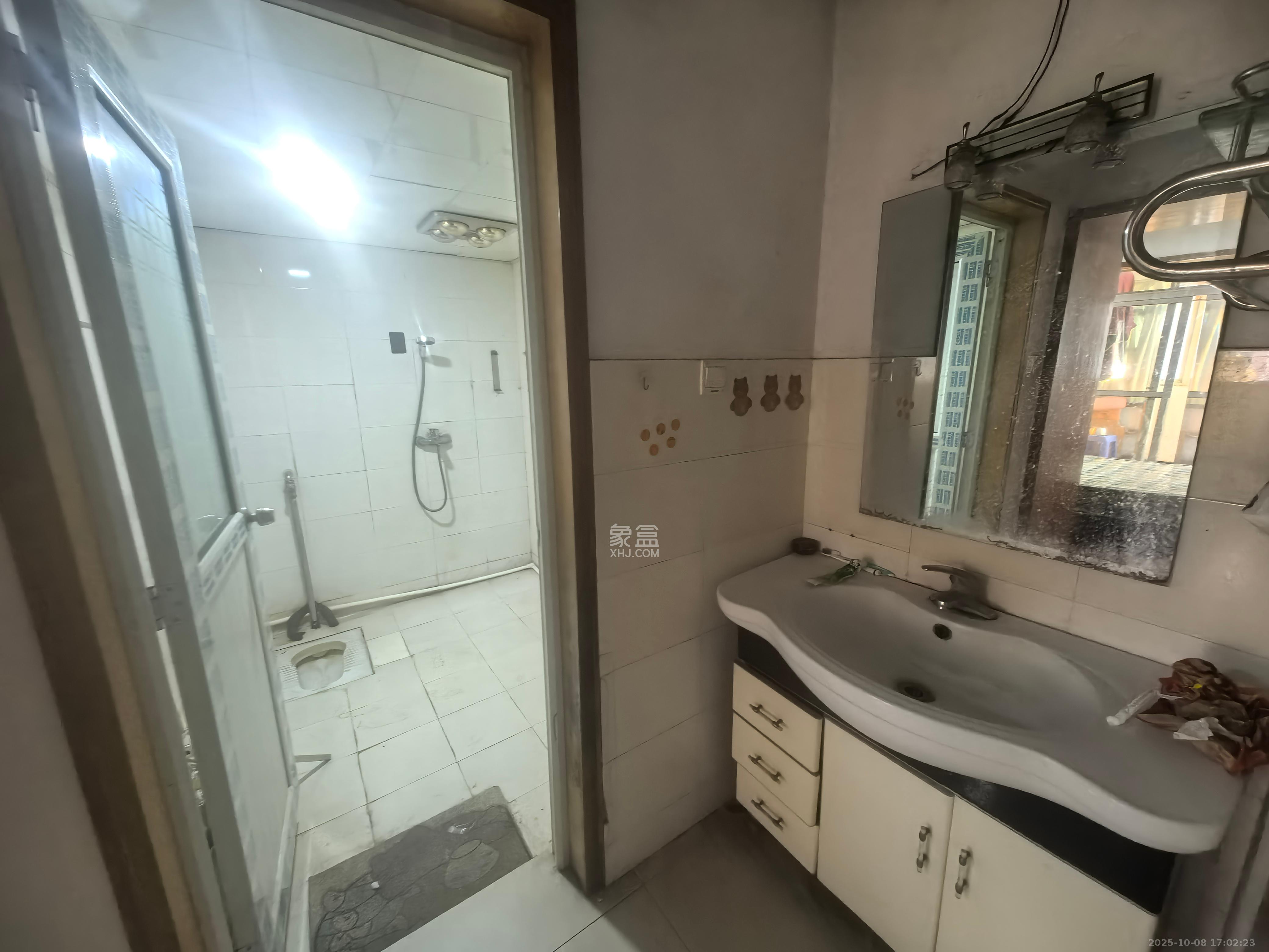 德馨园 2室1厅1卫 1400.0元/月 德馨园 2室1厅1卫 1400.0元/月室内图