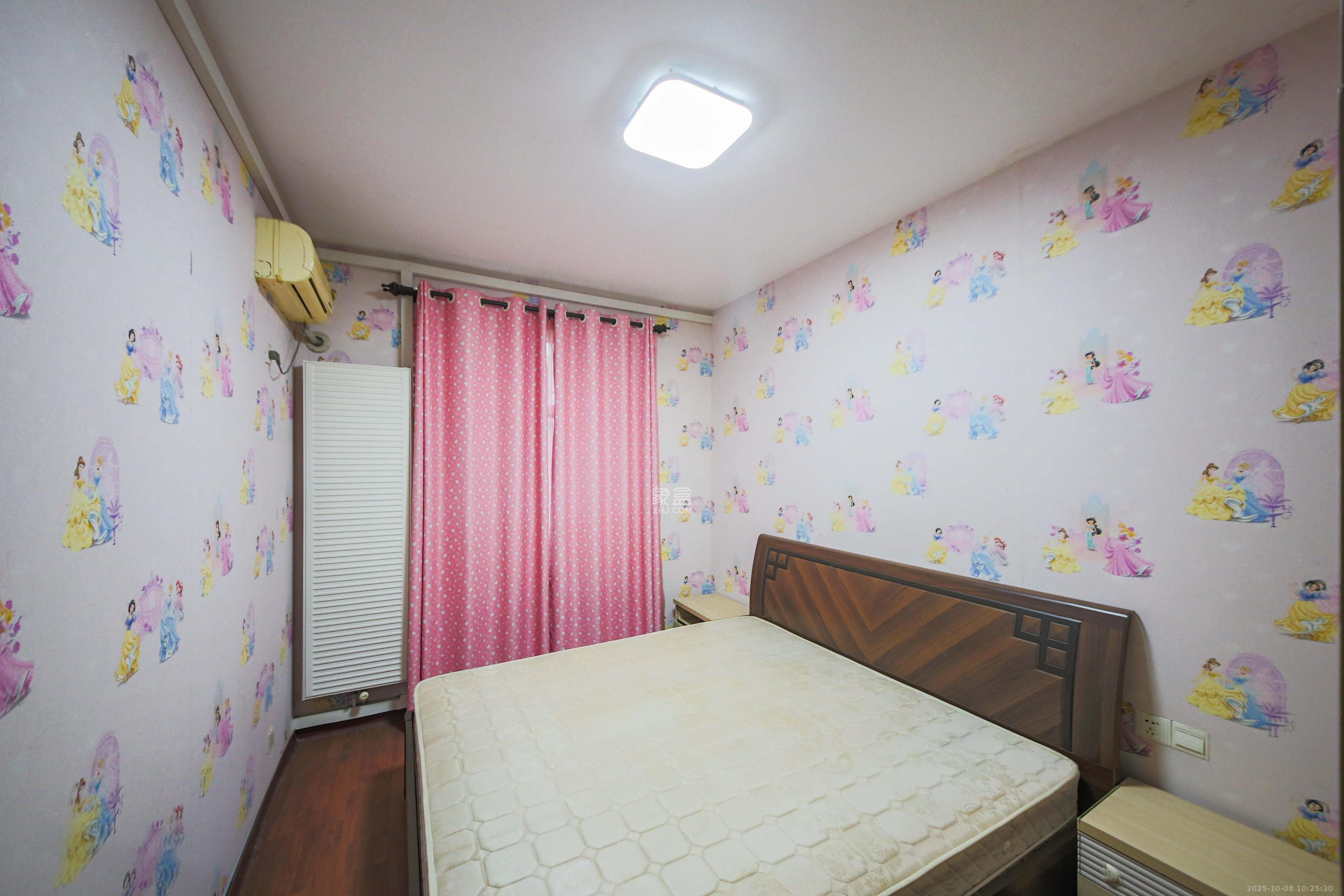 柠檬丽都 4室2厅2卫 2000.0元/月 柠檬丽都 4室2厅2卫 2000.0元/月室内图