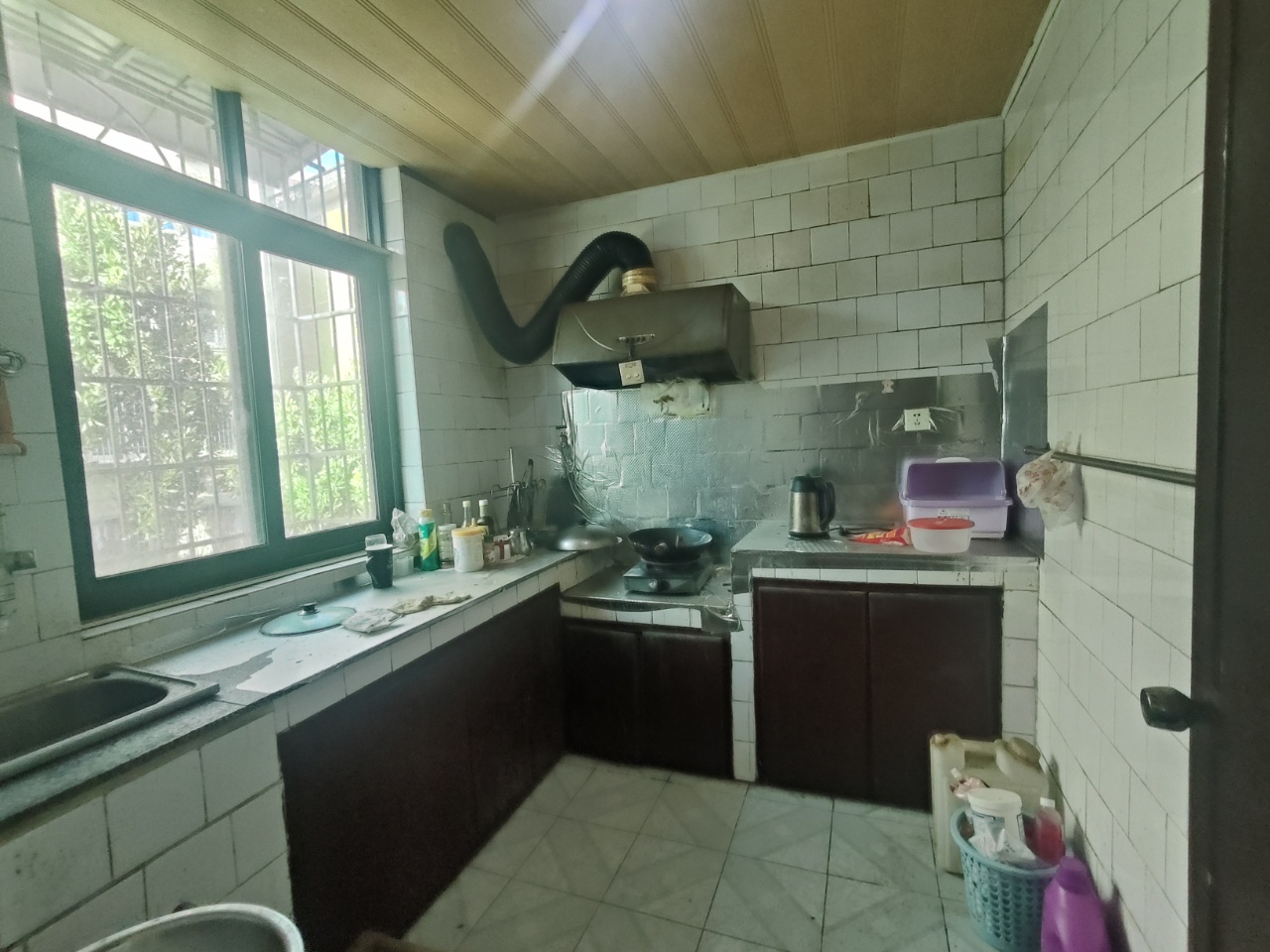 台家塅社区 3室2厅2卫 800.0元/月 台家塅社区 3室2厅2卫 800.0元/月室内图