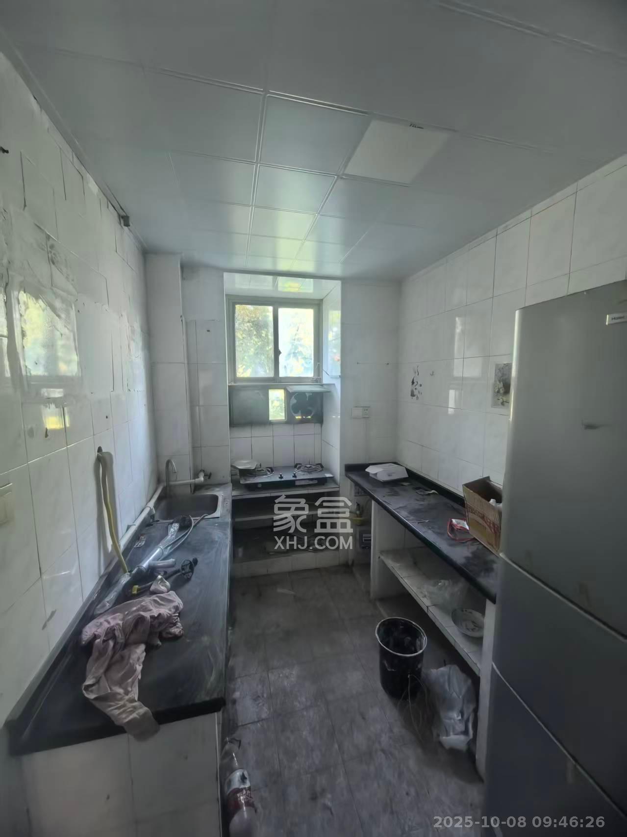 南苑花园 4室2厅2卫 1950.0元/月 南苑花园 4室2厅2卫 1950.0元/月室内图