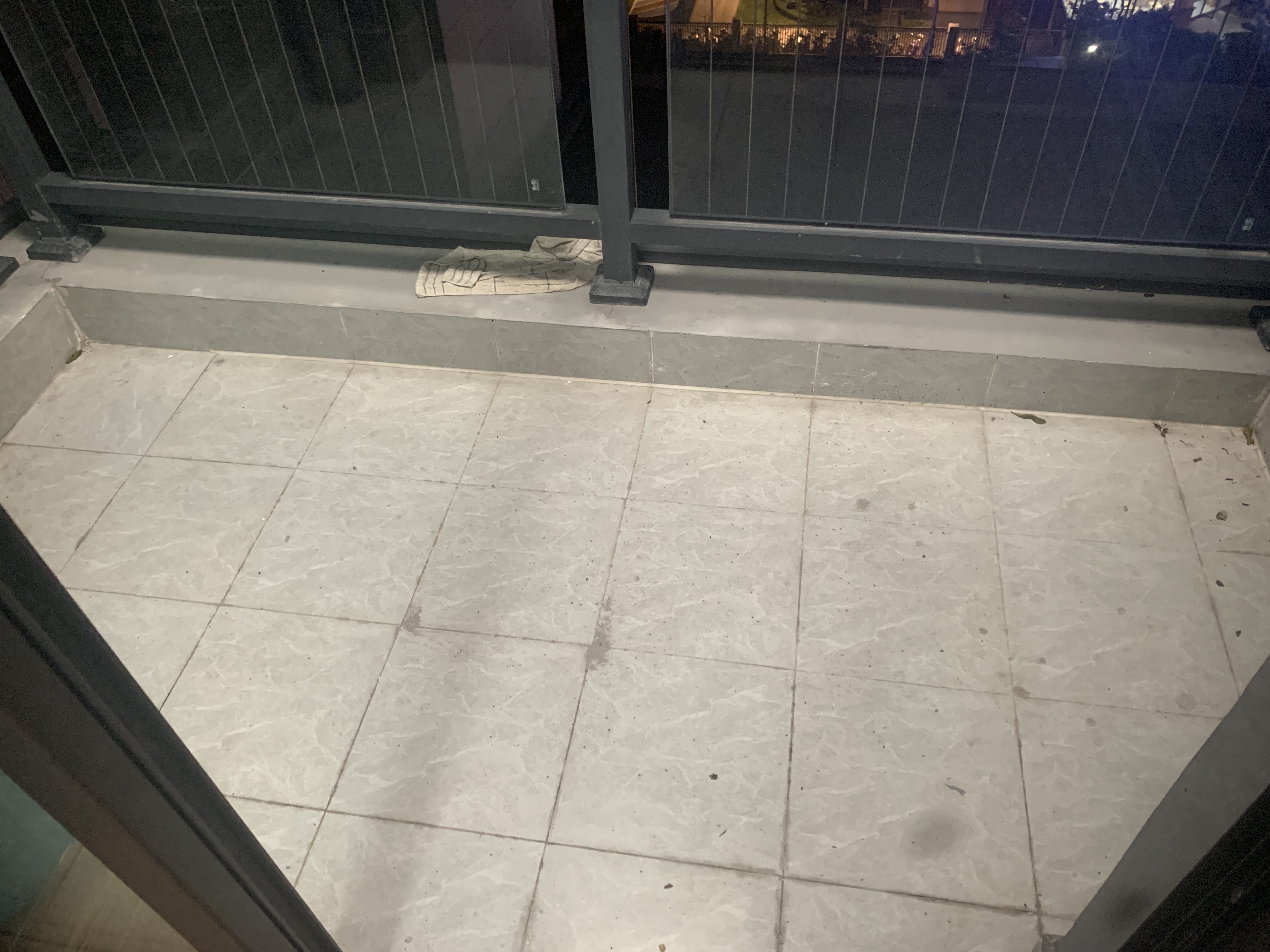 坡博家园五区  2室2厅1卫    2300.0元/月室内图