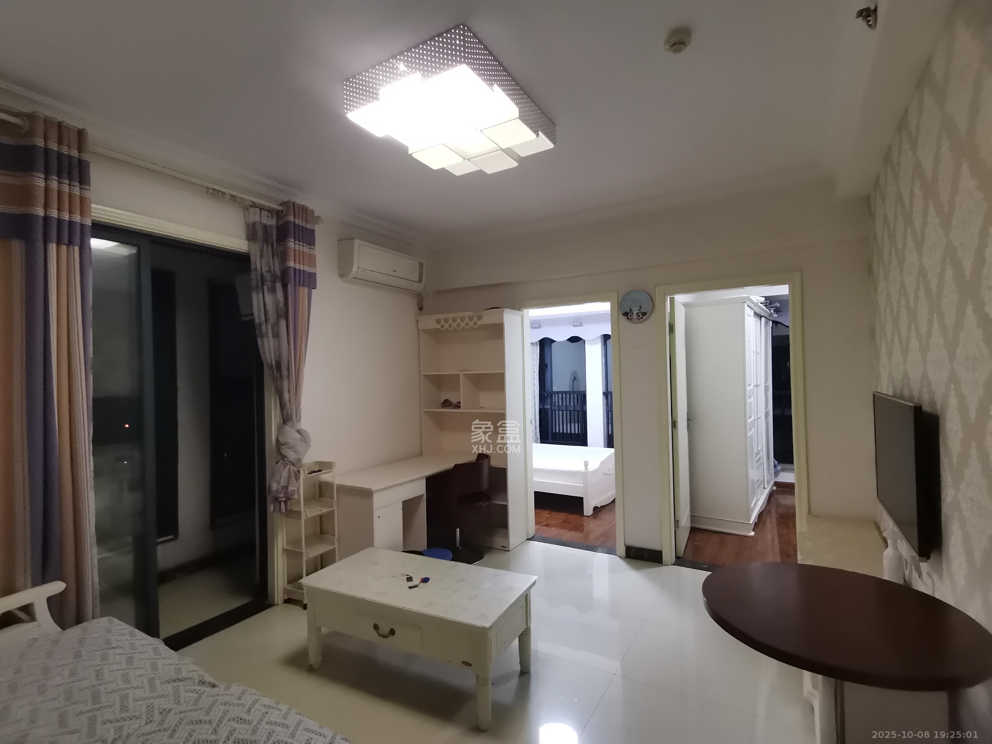 中建芙蓉工社 2室1厅1卫 1700.0元/月 中建芙蓉工社 2室1厅1卫 1700.0元/月室内图