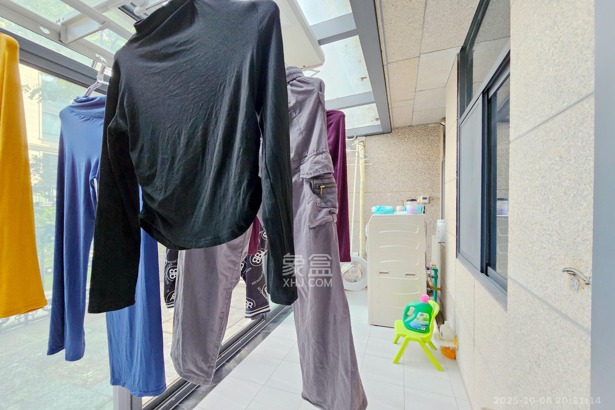 明昇壹城（明昇时代广场）一期  5室2厅2卫    520.0万阳台