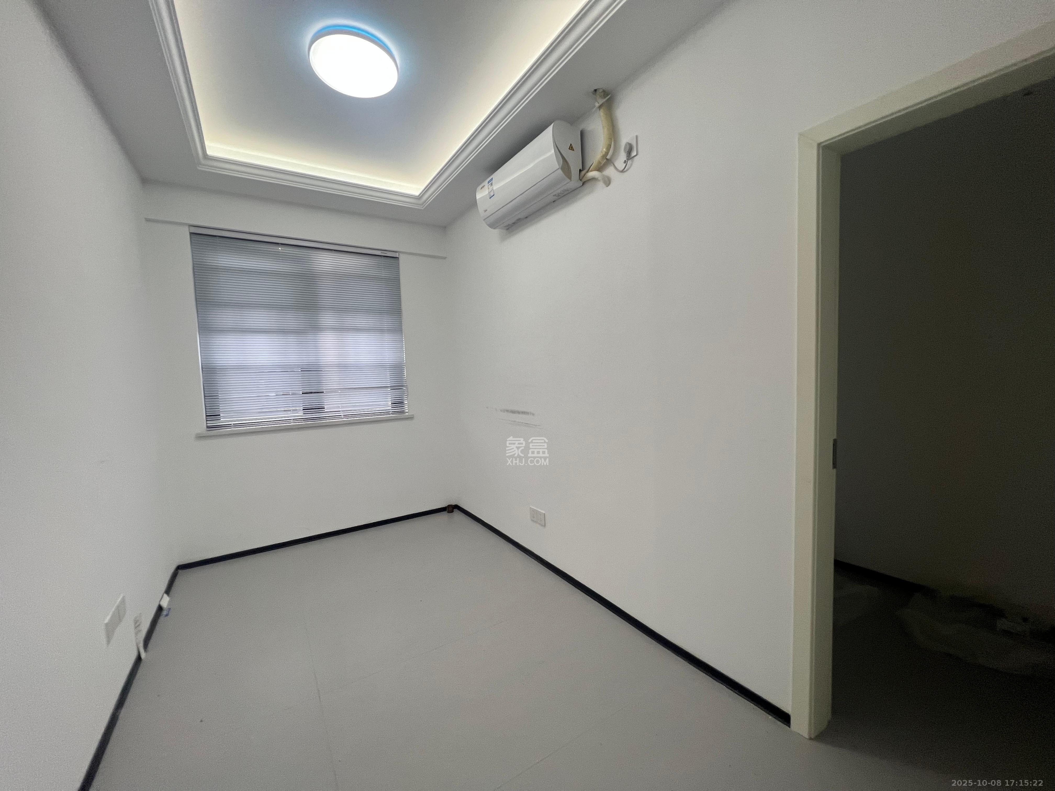 京武浪琴山一、二期 2室1厅1卫 3000.0元/月 京武浪琴山一、二期 2室1厅1卫 3000.0元/月室内图