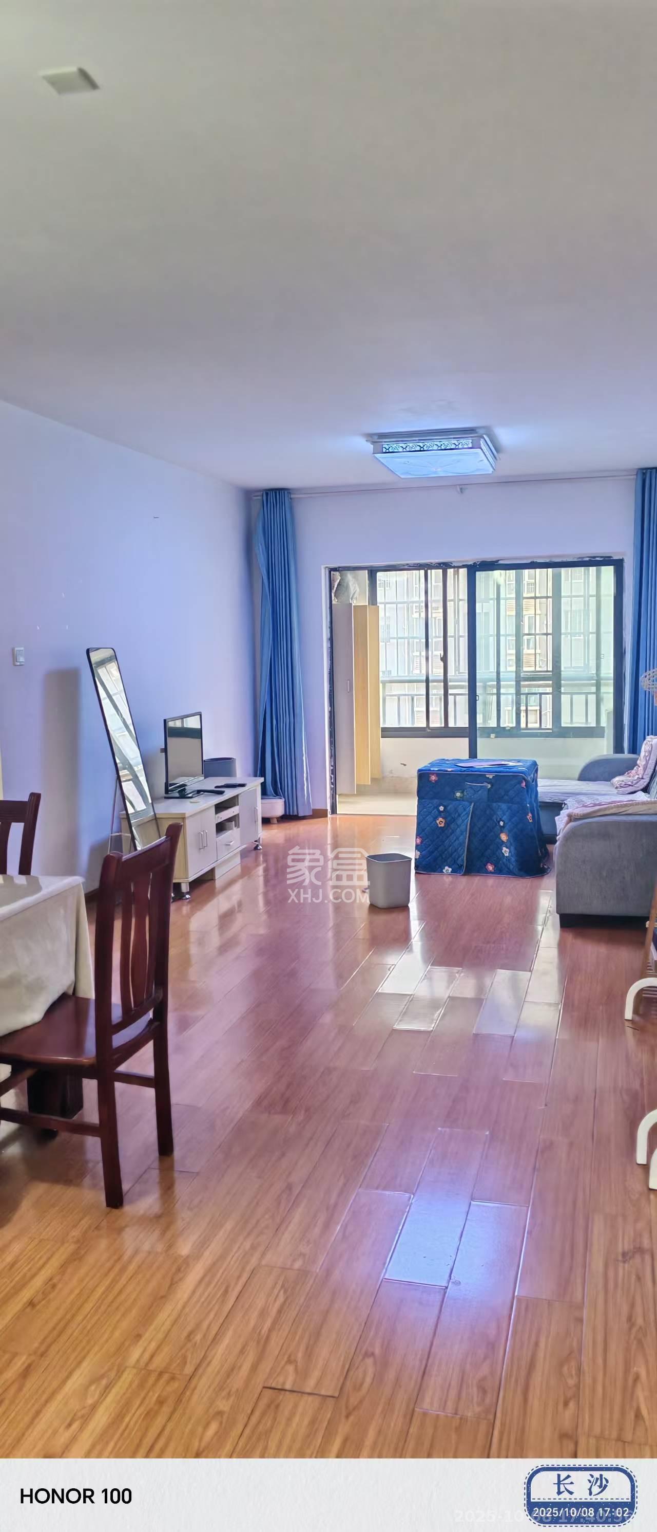 上峰苑（兰亭玥岛）  2室2厅1卫    2100.0元/月室内图