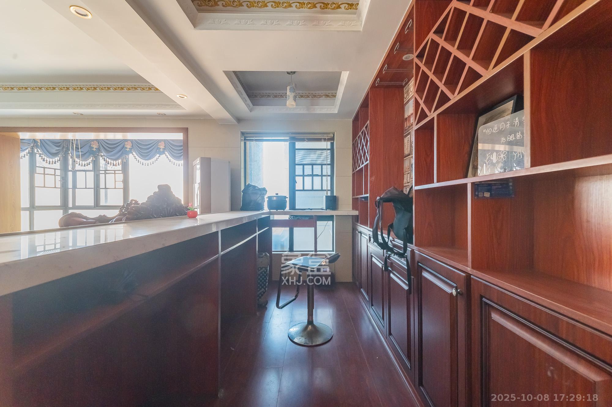 方略城市广场 3室2厅2卫 88.8万 方略城市广场 3室2厅2卫 88.8万客厅