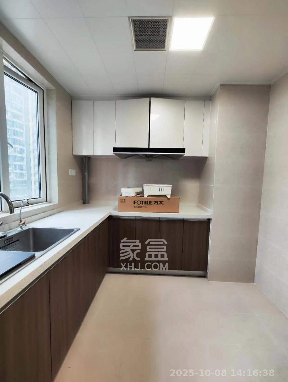 保利香槟国际  4室2厅2卫    2600.0元/月室内图