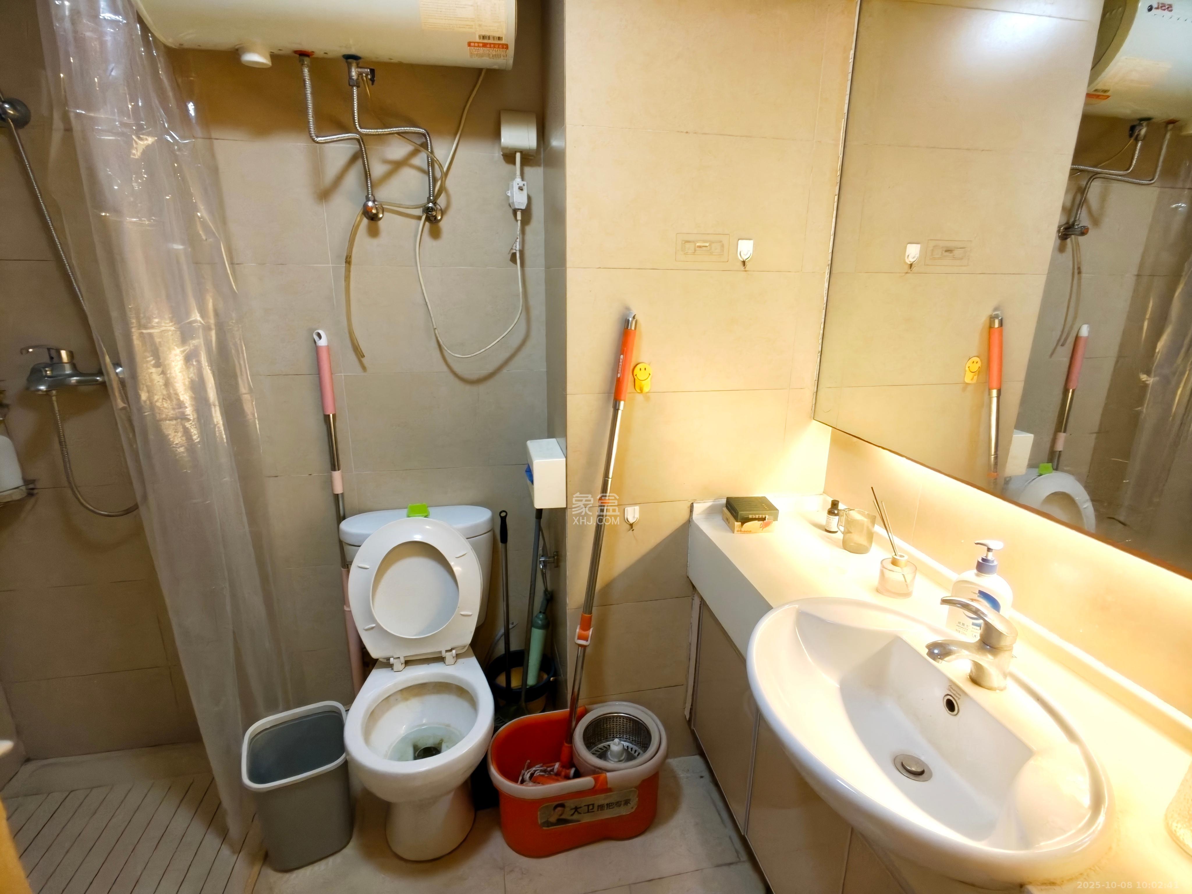 万科金色家园  1室1厅1卫    1300.0元/月室内图