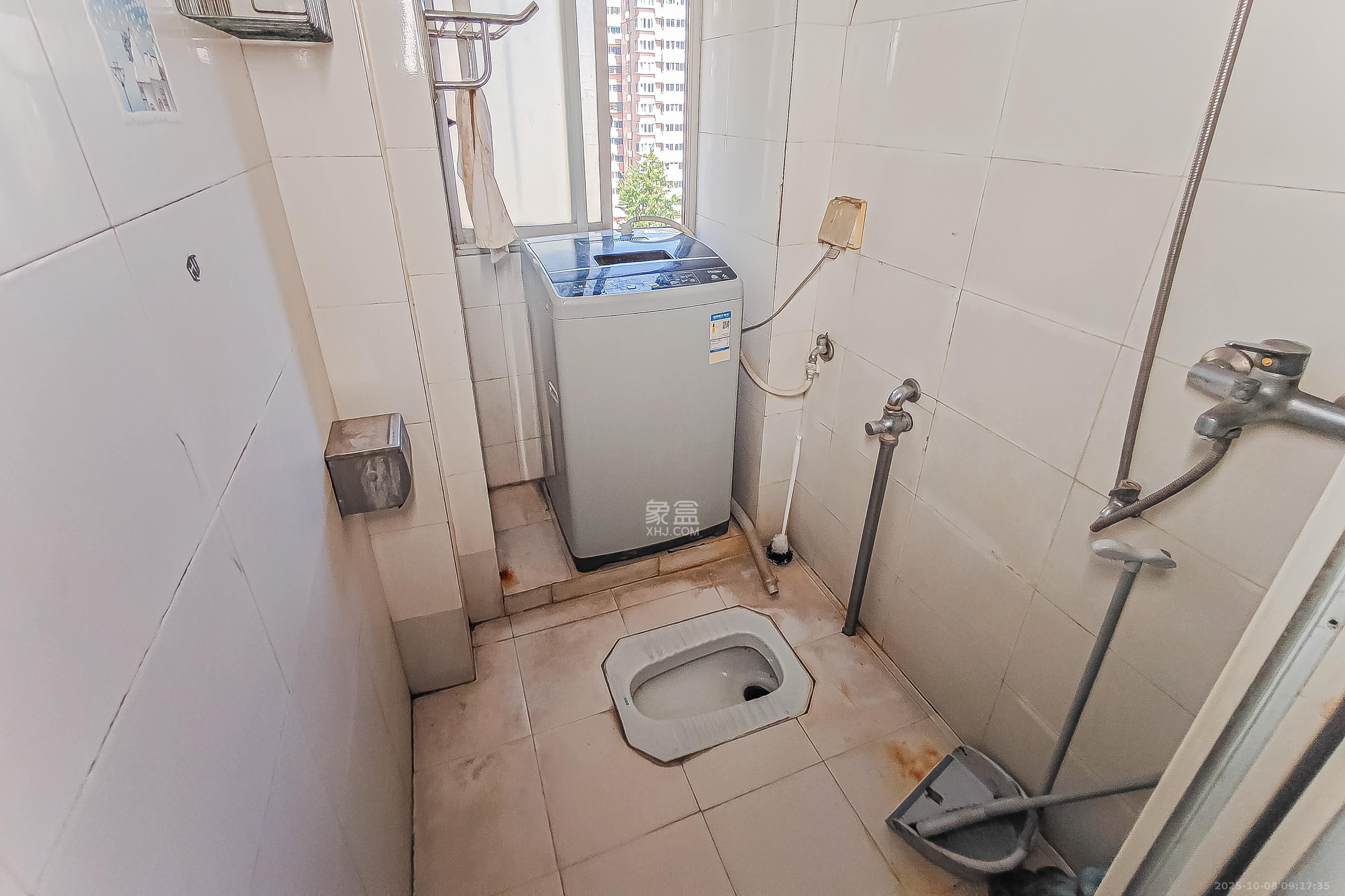 南湖公寓（万顺公寓）  2室1厅1卫    49.0万卫生间