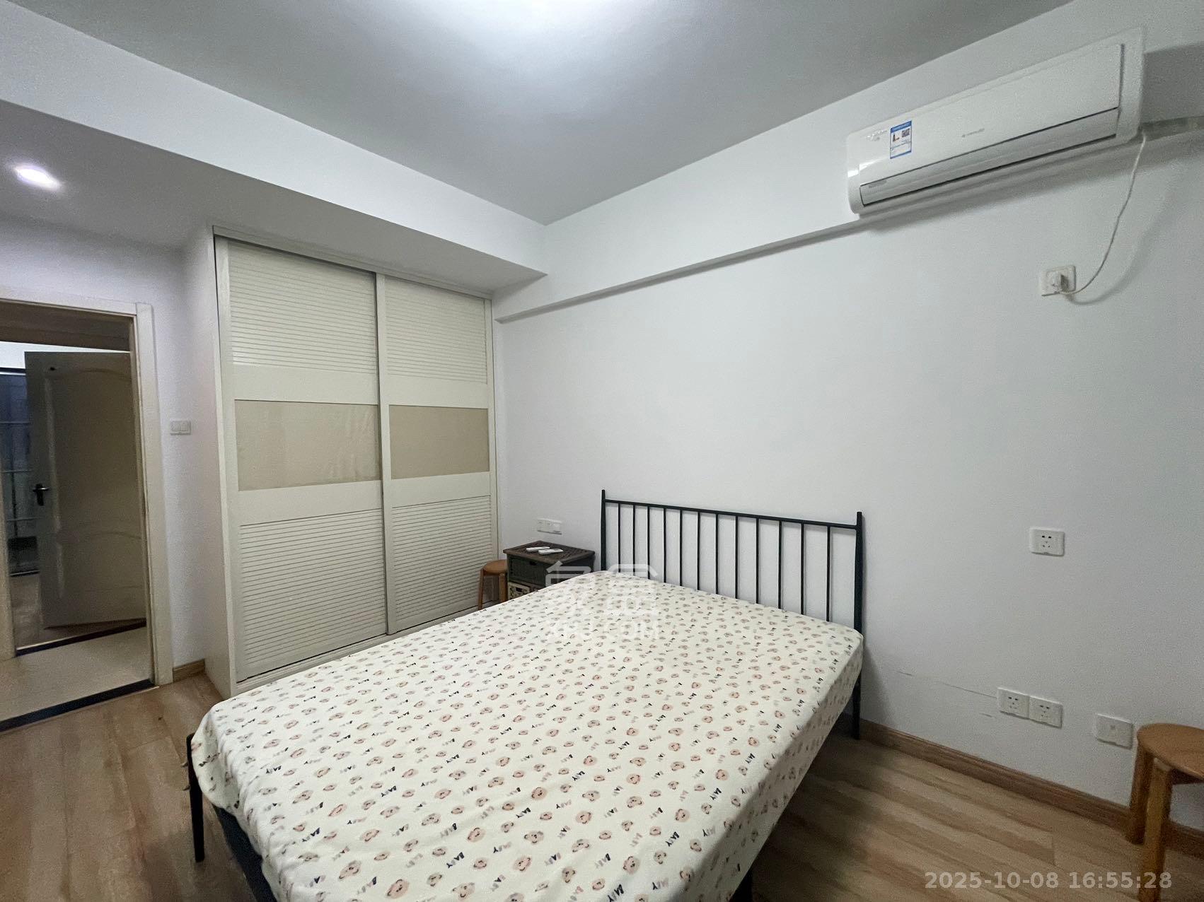 维一星城原山苑 3室2厅2卫 3000.0元/月 维一星城原山苑 3室2厅2卫 3000.0元/月室内图