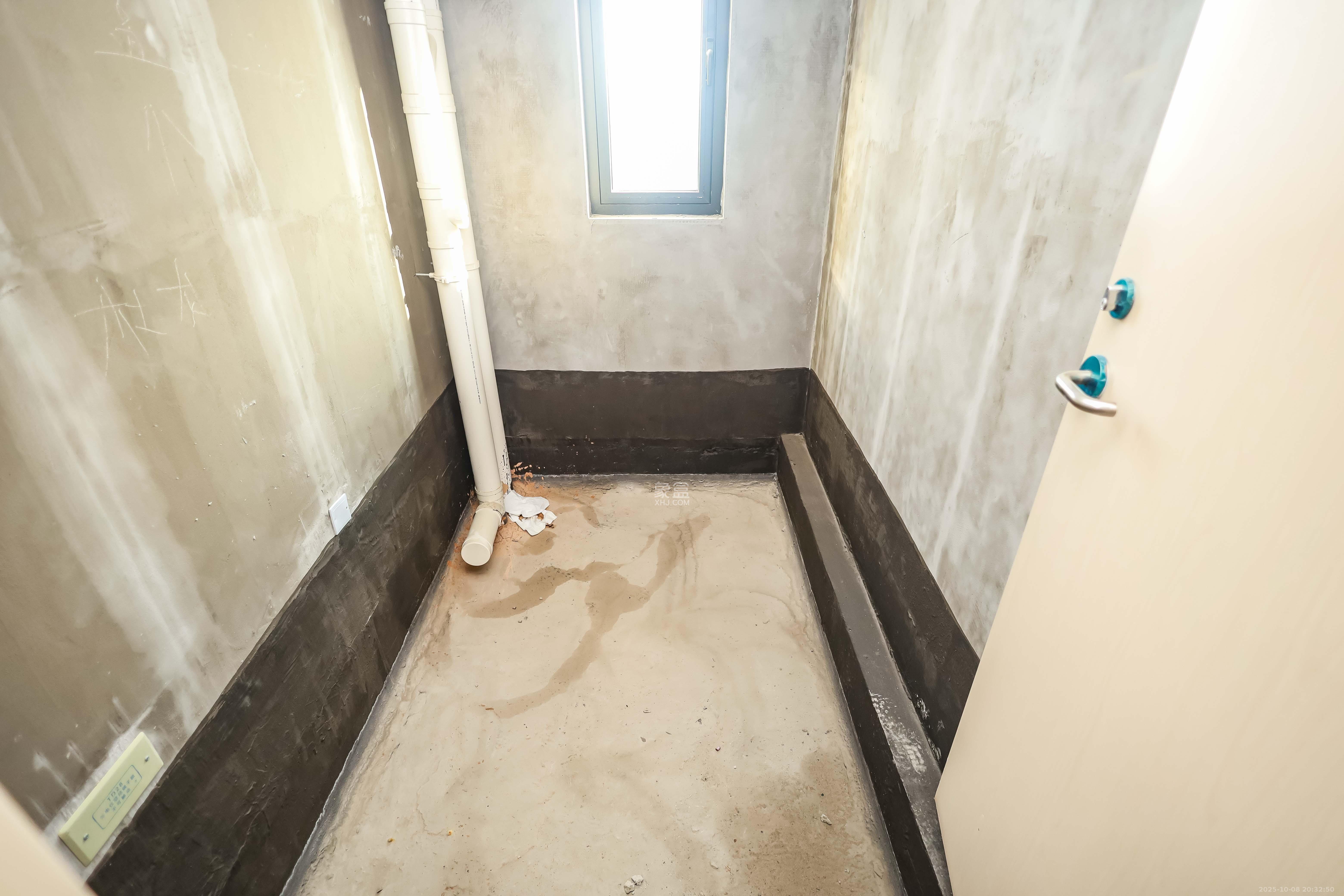 保利恒伟时光印象  4室2厅2卫    119.8万卫生间