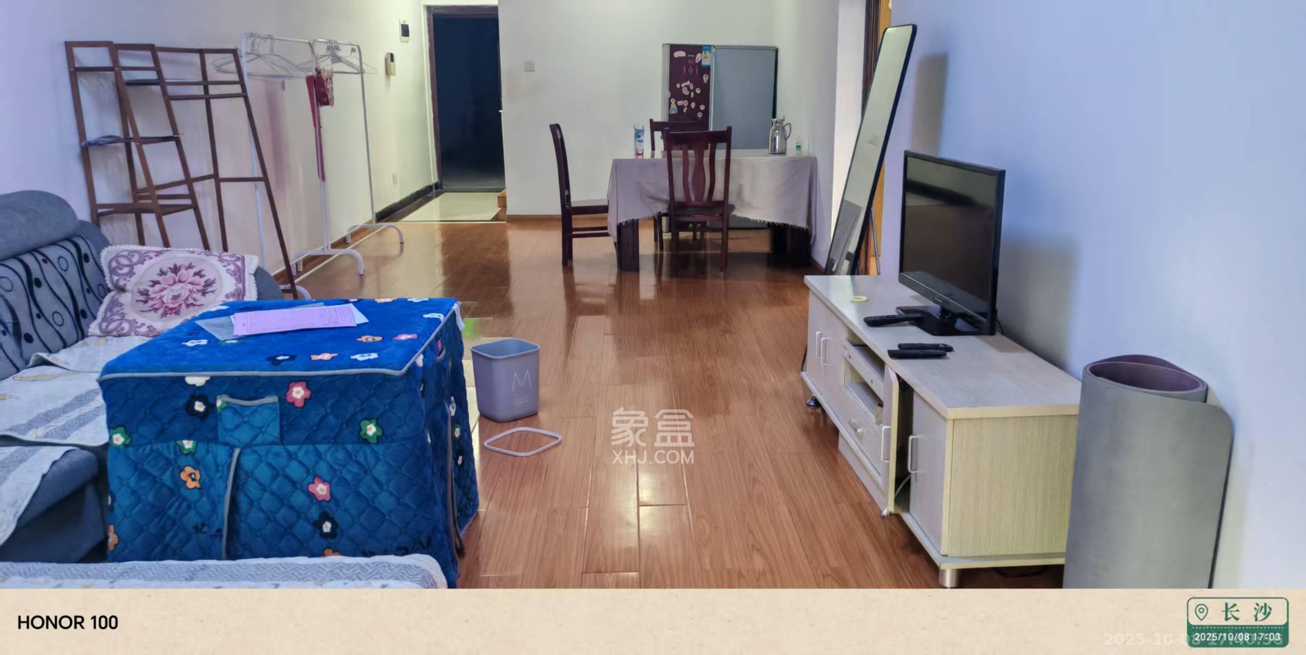 上峰苑(兰亭玥岛)  2室2厅1卫    2100.0元/月 上峰苑(兰亭玥岛)  2室2厅1卫    2100.0元/月室内图