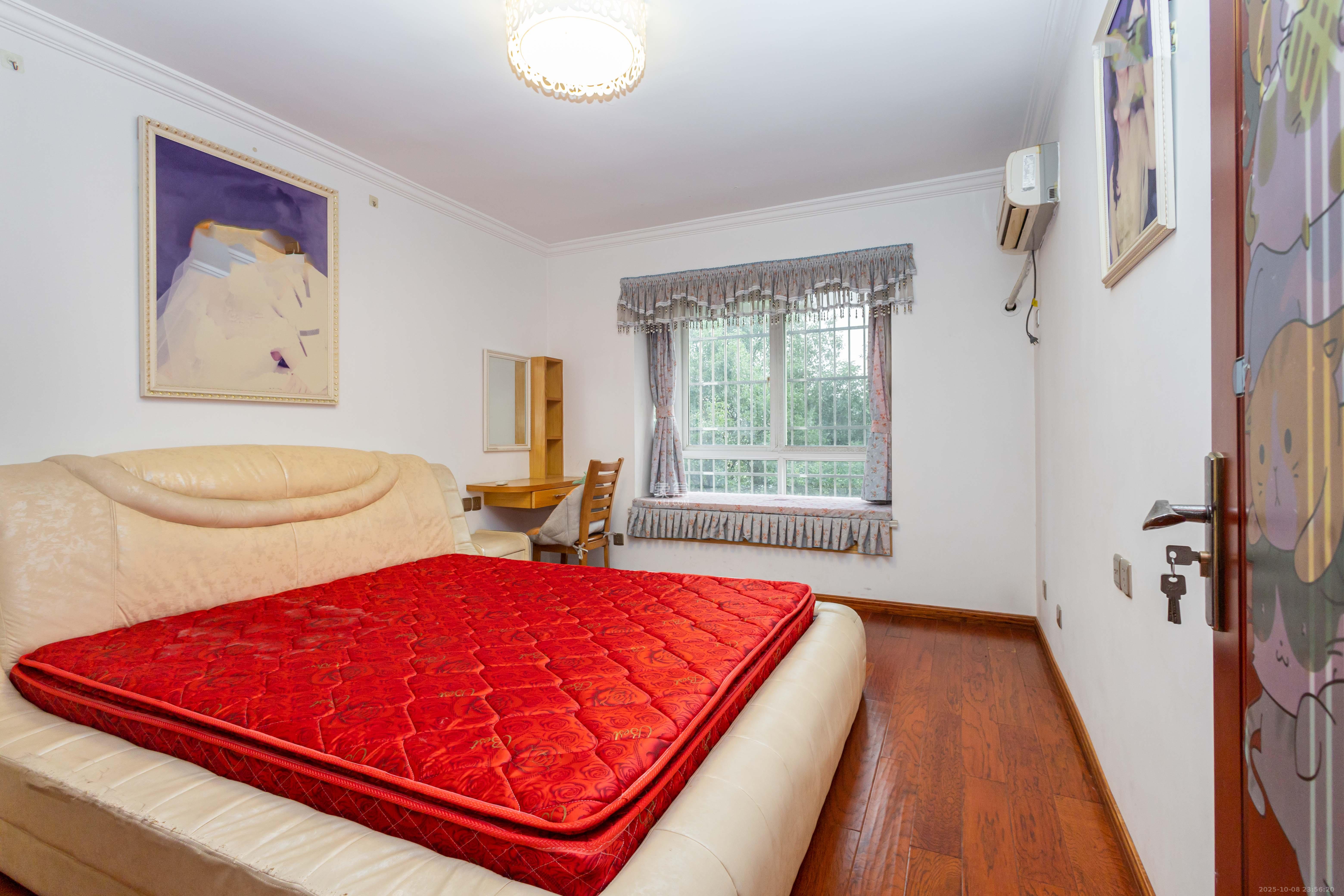 博雅湘水湾  3室2厅2卫    68.8万卧室