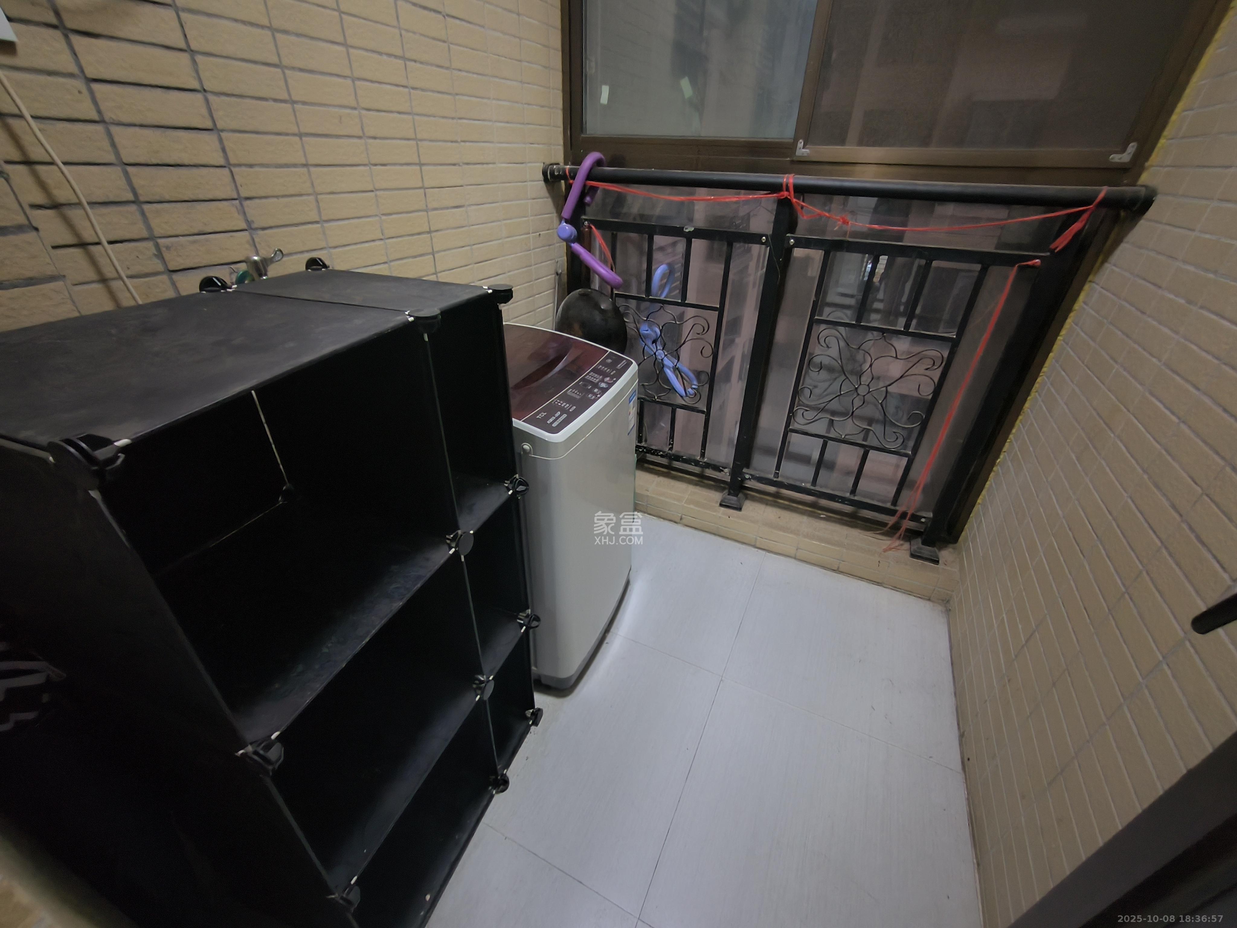江山帝景哈佛  3室2厅1卫    1800.0元/月室内图