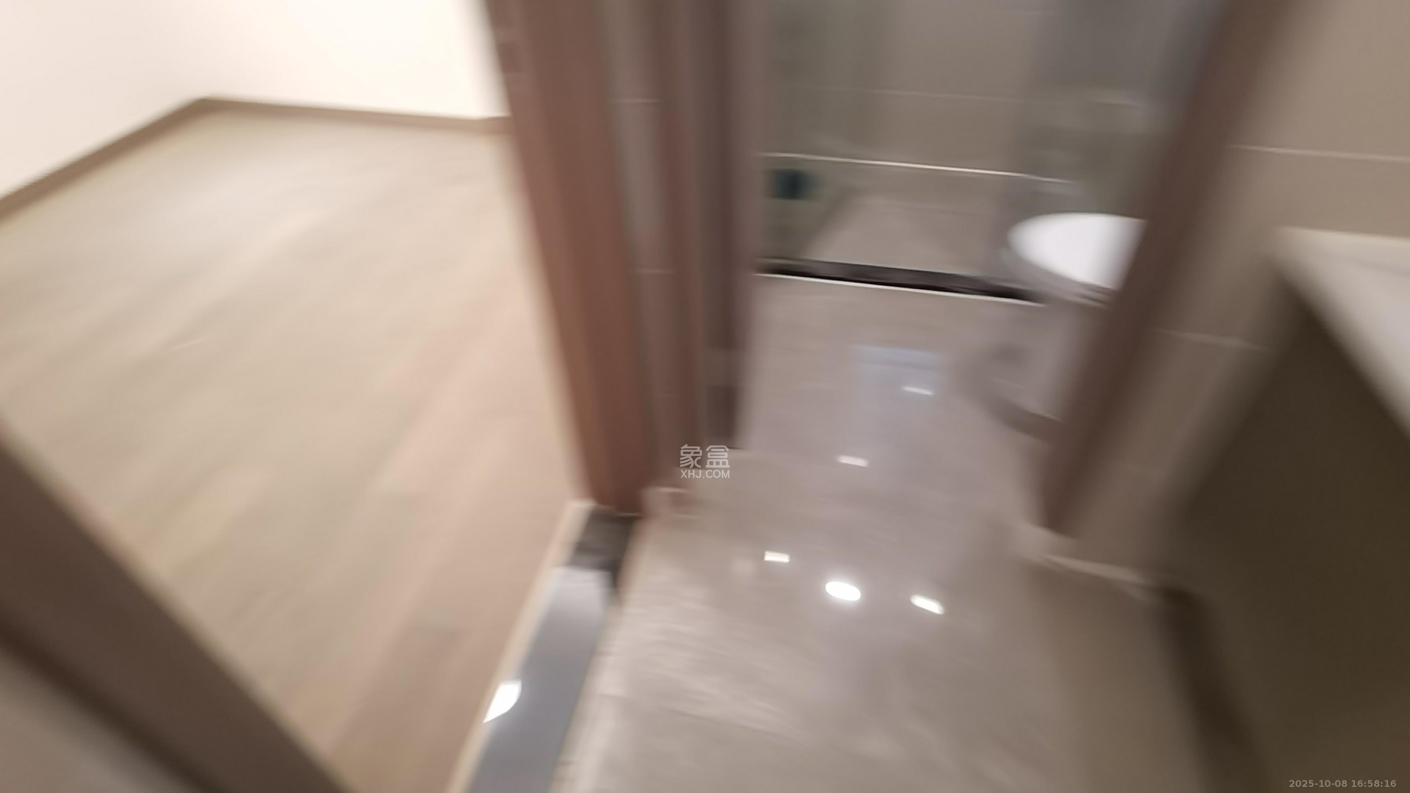 新力铂园(江山云著) 3室2厅2卫 3500.0元/月 新力铂园(江山云著) 3室2厅2卫 3500.0元/月室内图