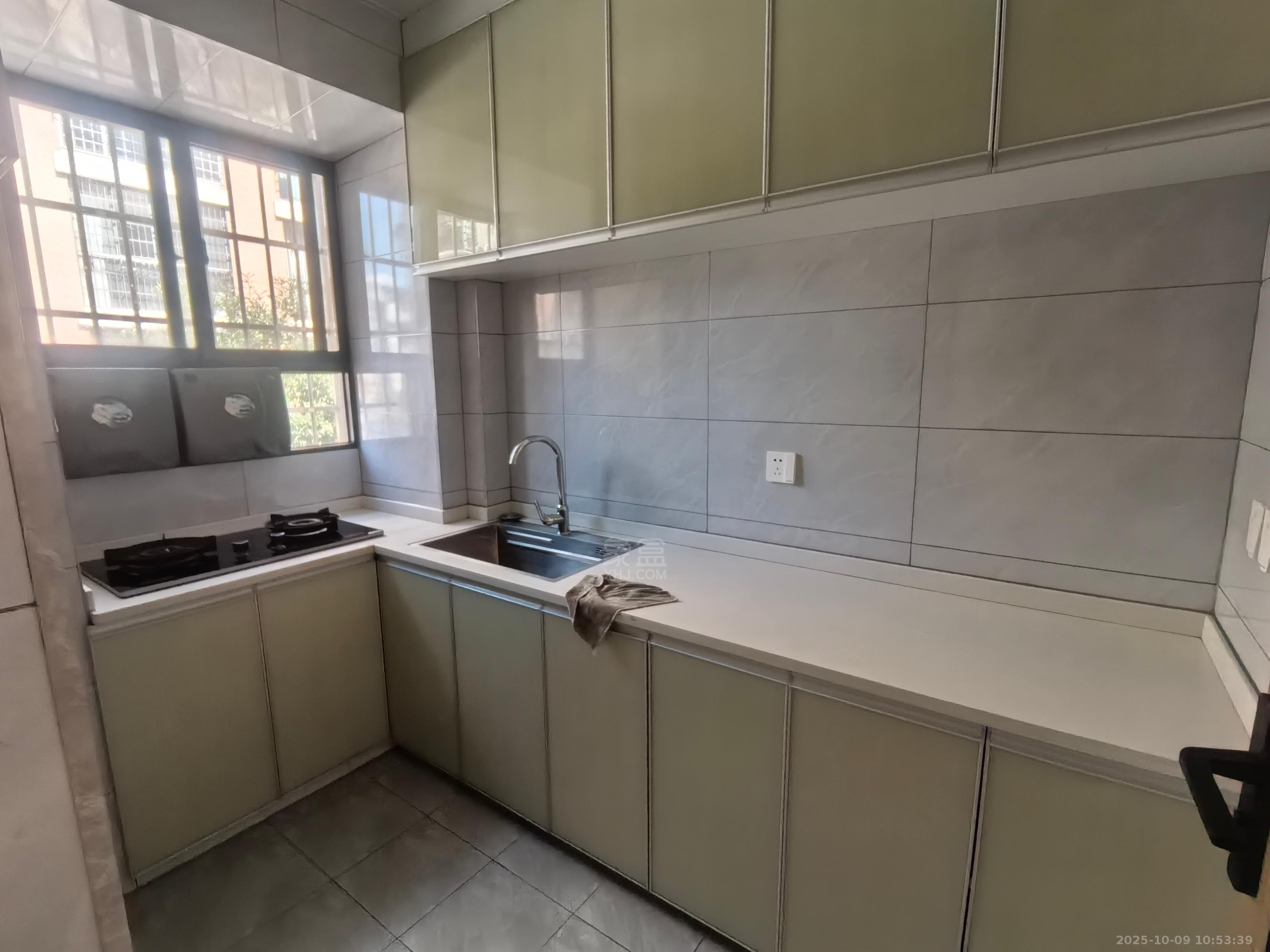 保健巷  2室1厅1卫    1000.0元/月室内图