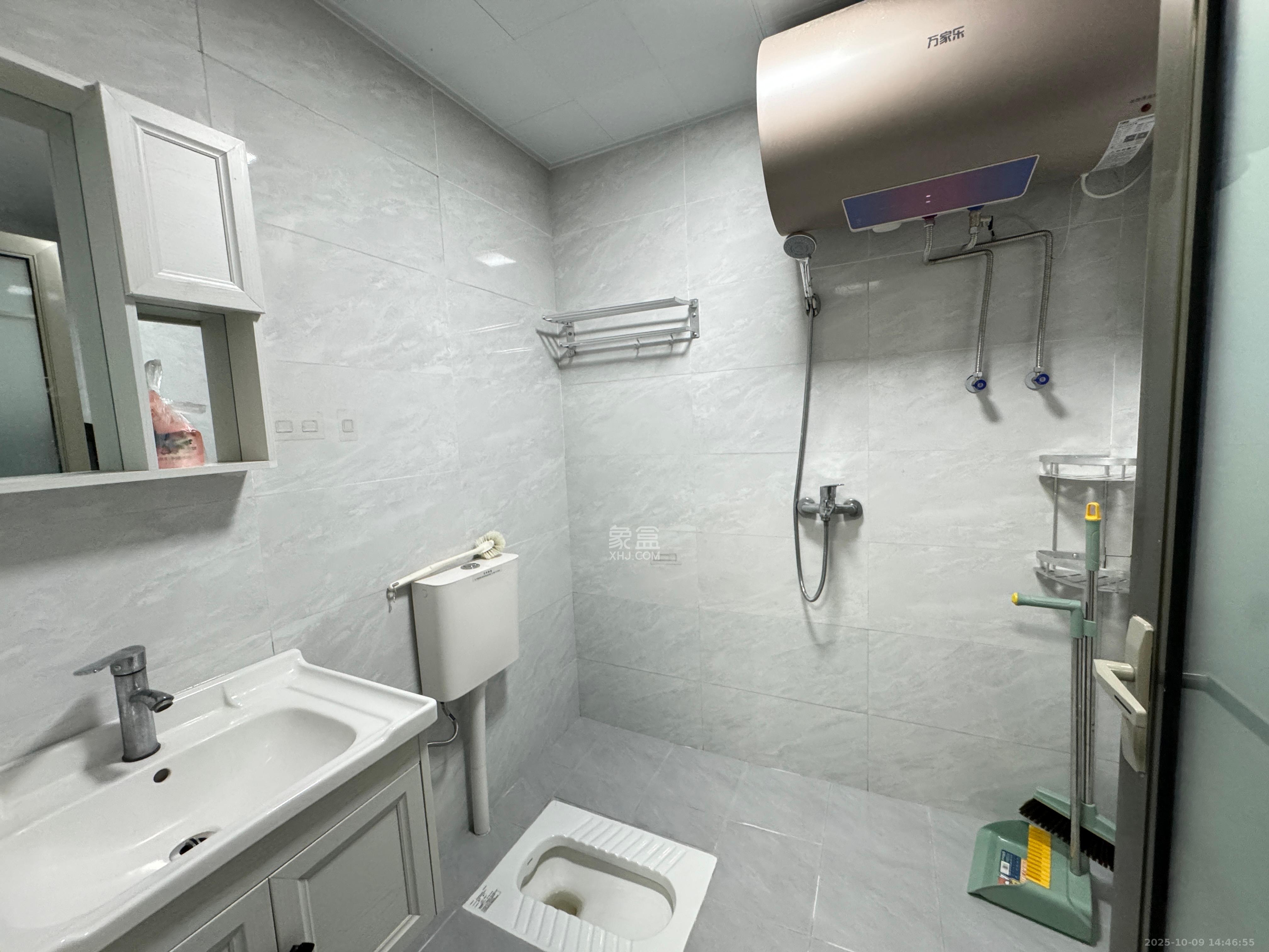 中建悦和城  1室1厅1卫    1350.0元/月室内图