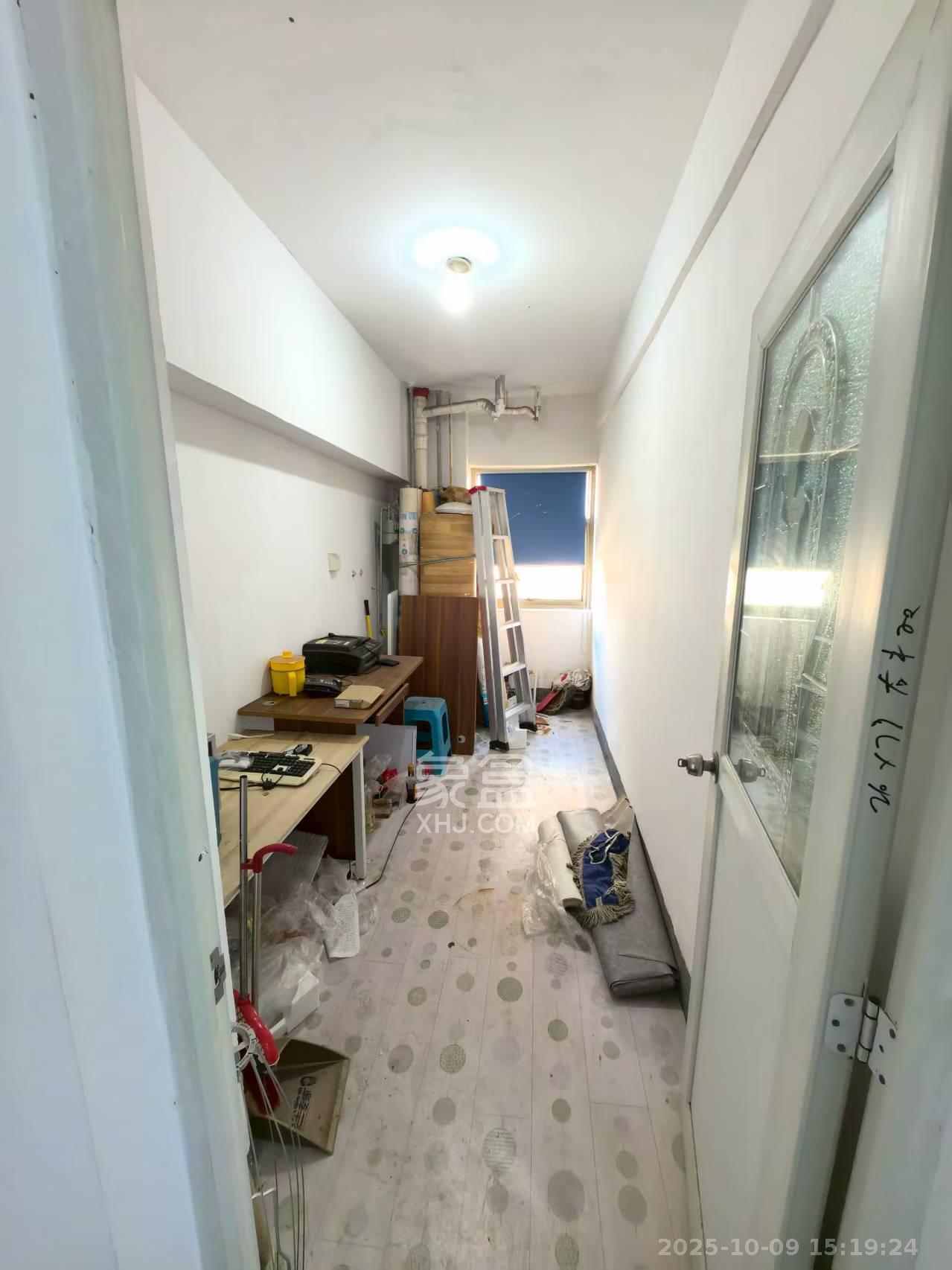 麓谷坐标  3室2厅2卫    2800.0元/月 麓谷坐标  3室2厅2卫    2800.0元/月室内图