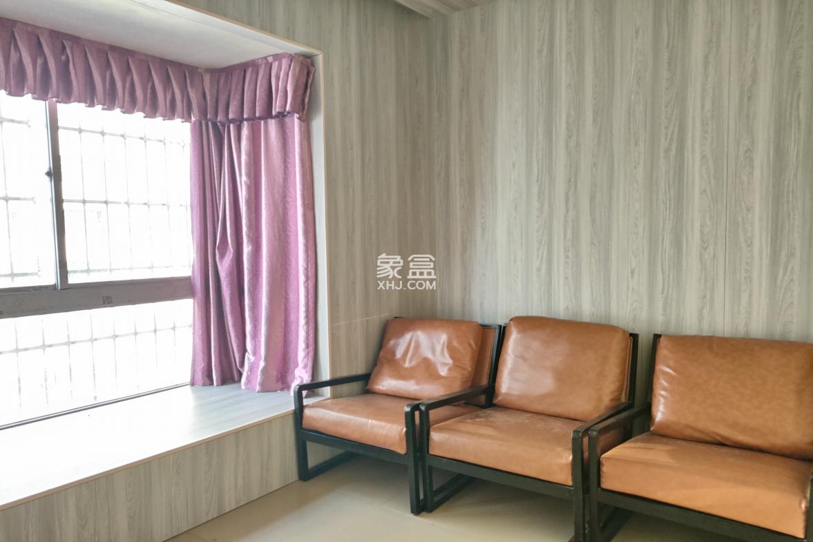 汇锦名城 5室2厅2卫 4800.0元/月 汇锦名城 5室2厅2卫 4800.0元/月室内图