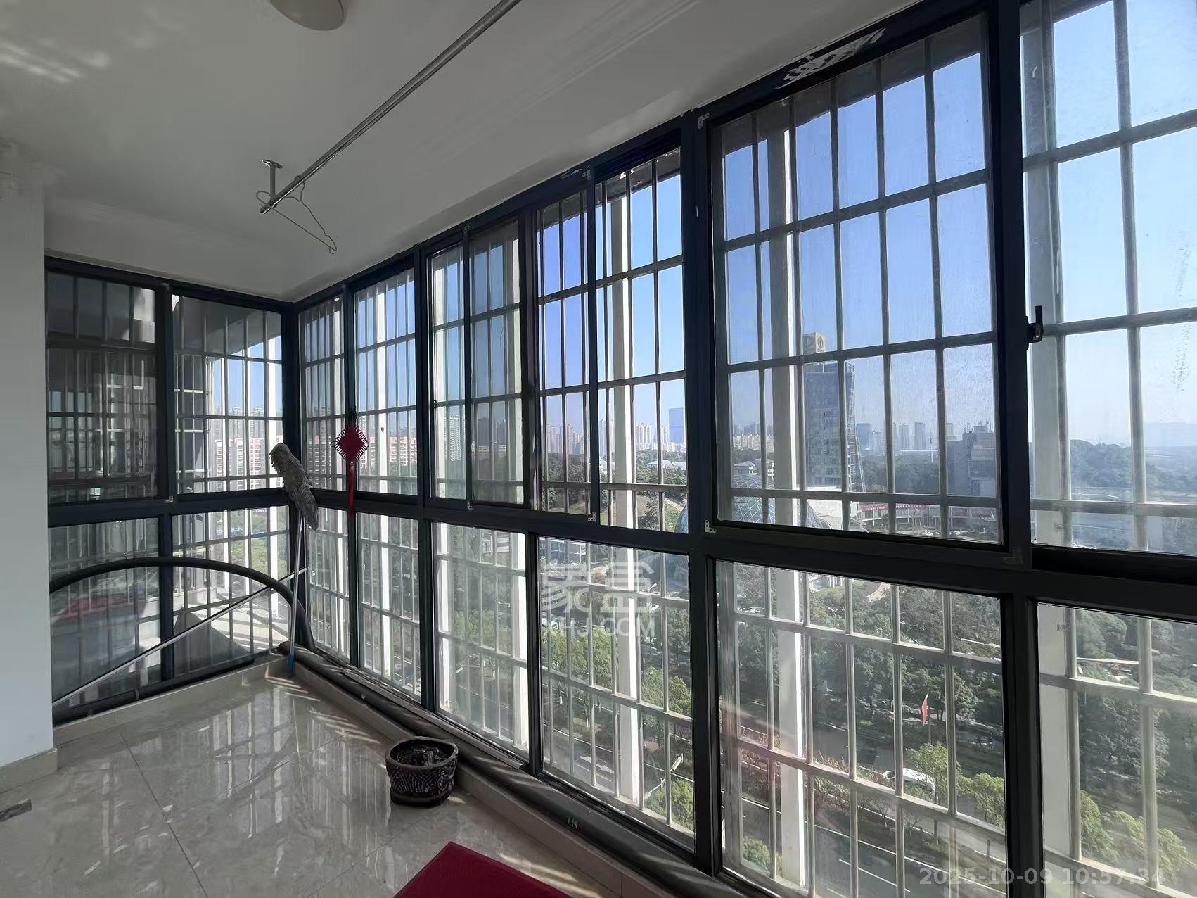 财富港湾(绿领大厦)  3室2厅1卫    2000.0元/月 财富港湾(绿领大厦)  3室2厅1卫    2000.0元/月室内图