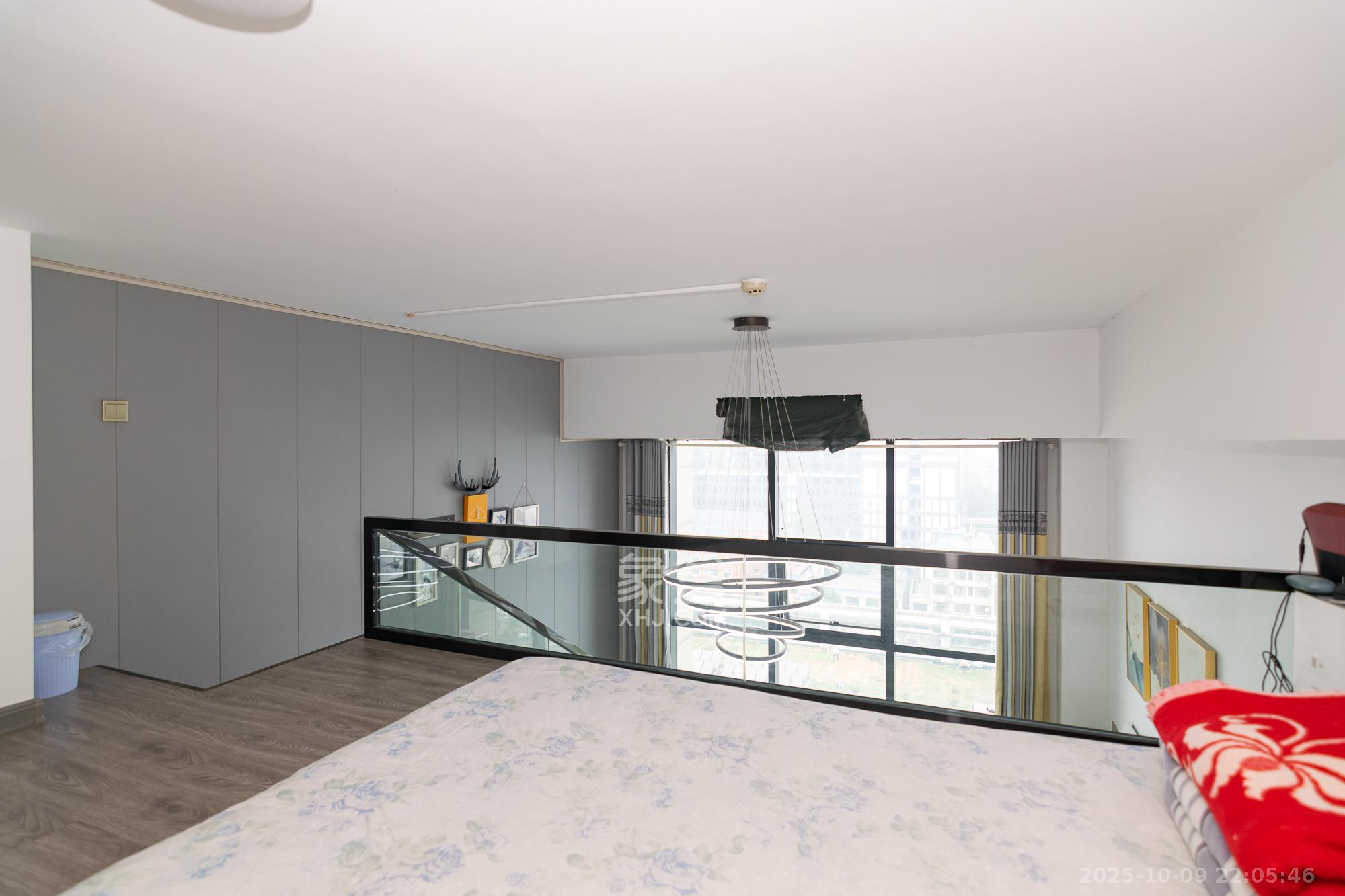 开利星空城市公馆 1室1厅1卫 38.0万 开利星空城市公馆 1室1厅1卫 38.0万卧室