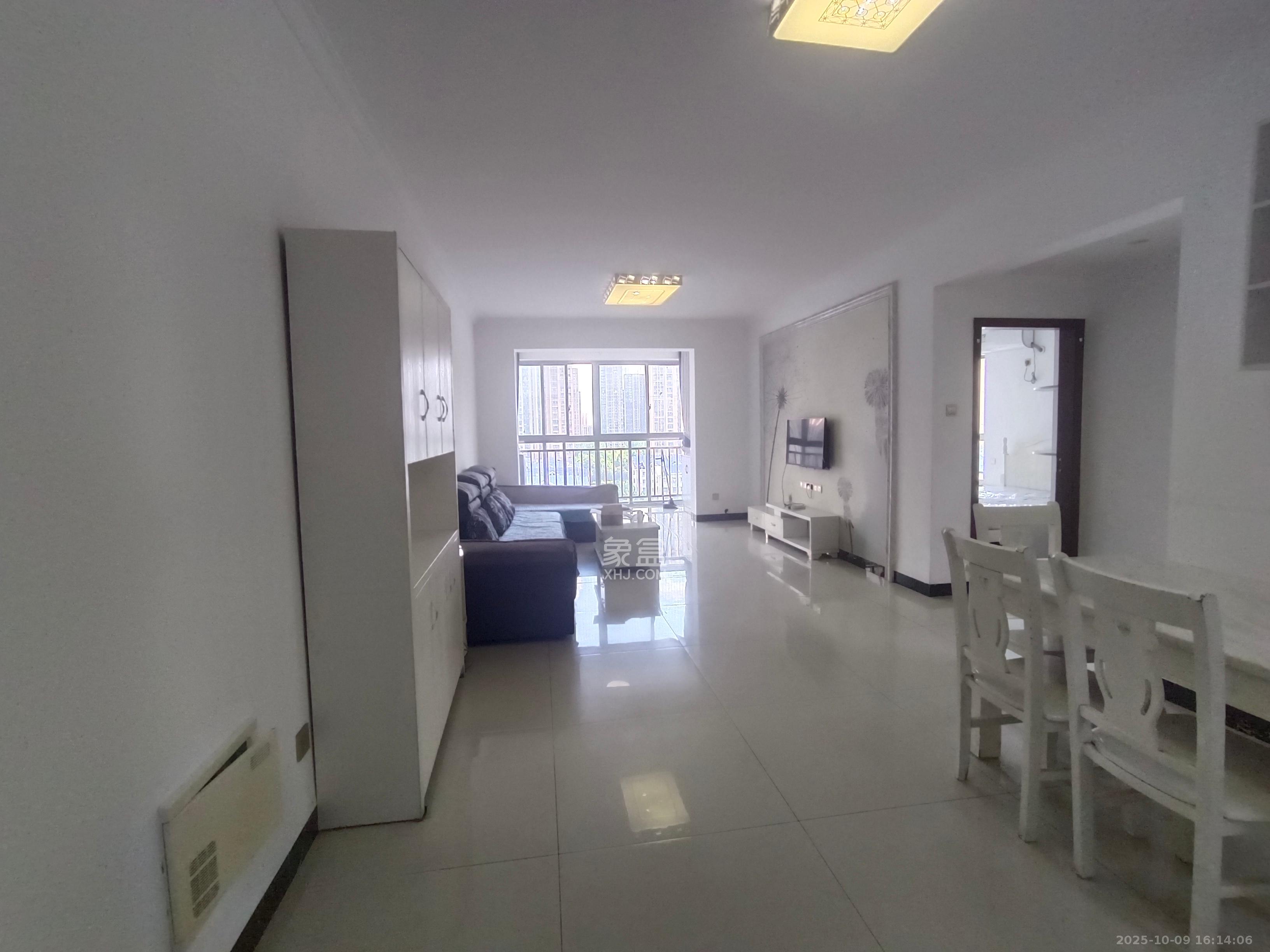 荣升家园(湘江熙岸) 2室2厅1卫 2200.0元/月 荣升家园(湘江熙岸) 2室2厅1卫 2200.0元/月室内图