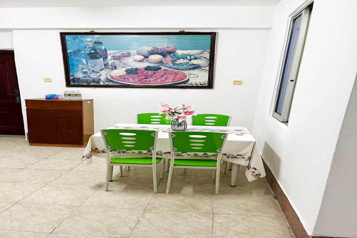 规划局宿舍(金宇路) 3室2厅2卫 2500.0元/月 规划局宿舍(金宇路) 3室2厅2卫 2500.0元/月室内图