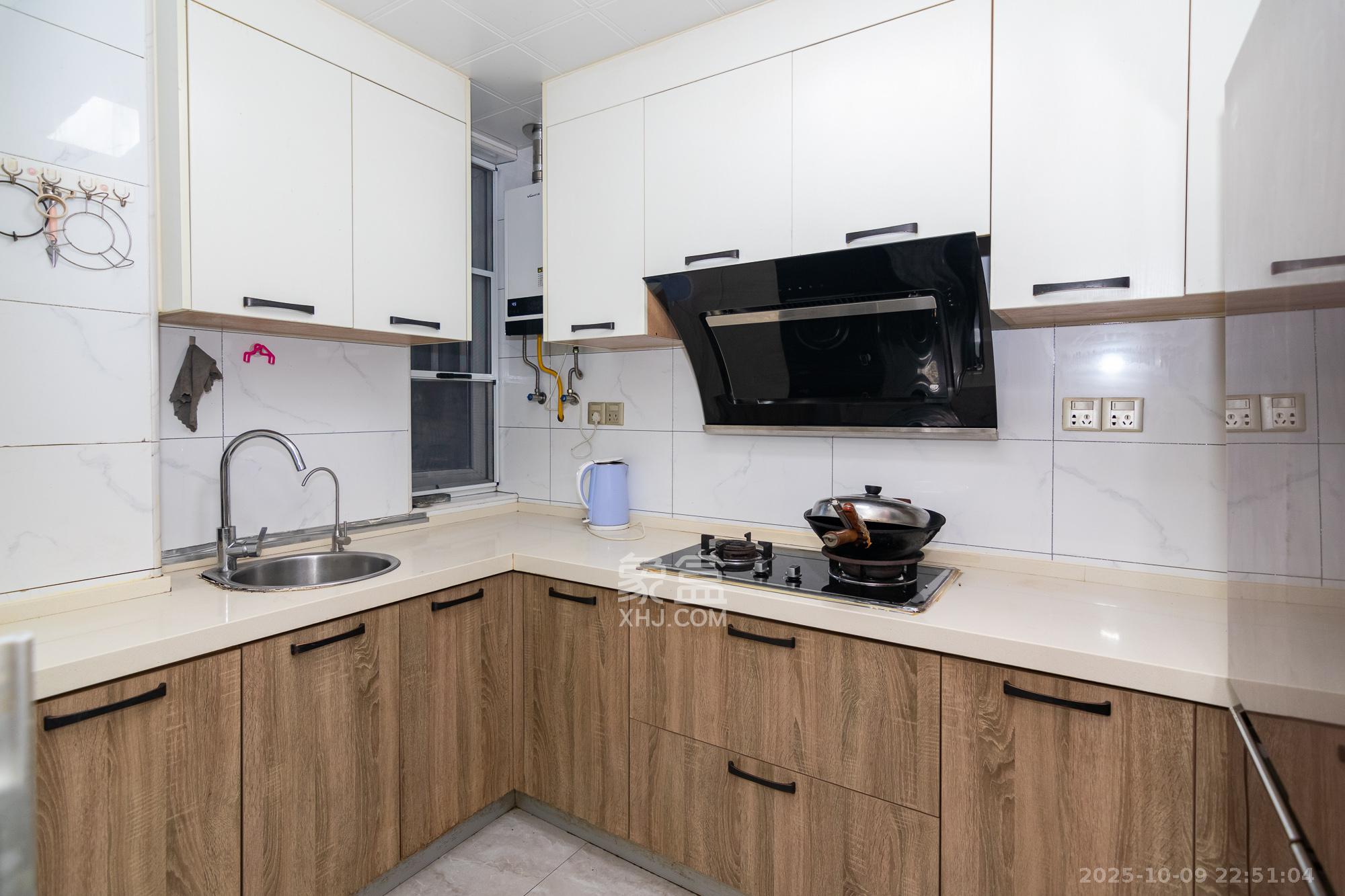 金地三千府（金地湖山樾、金地自在城）  3室2厅1卫    58.0万厨房