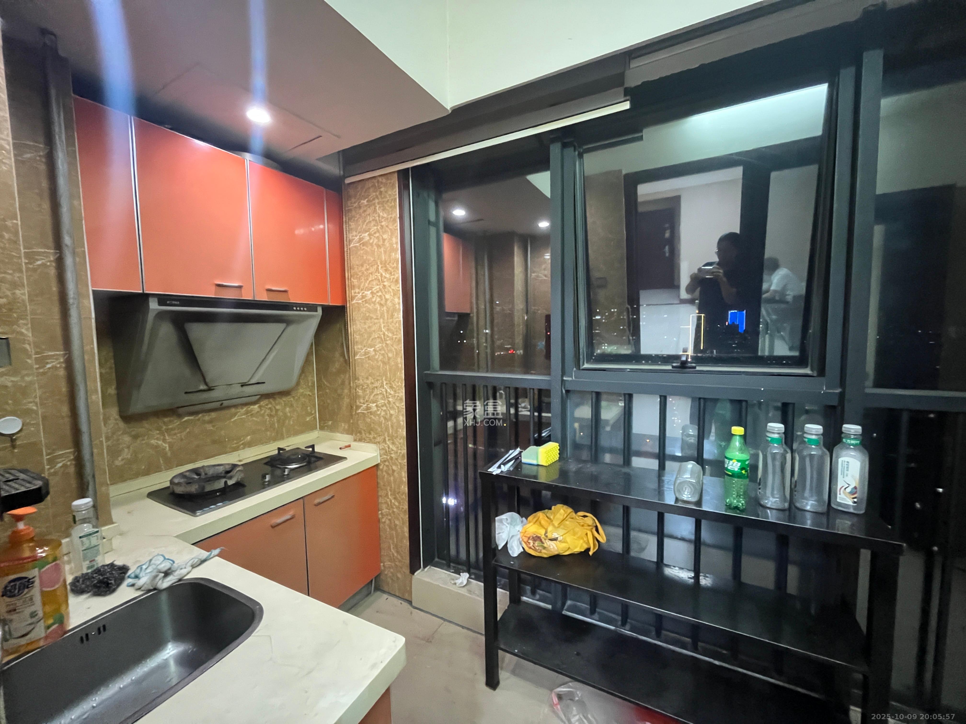 东塘瑞府  2室1厅1卫    2750.0元/月室内图