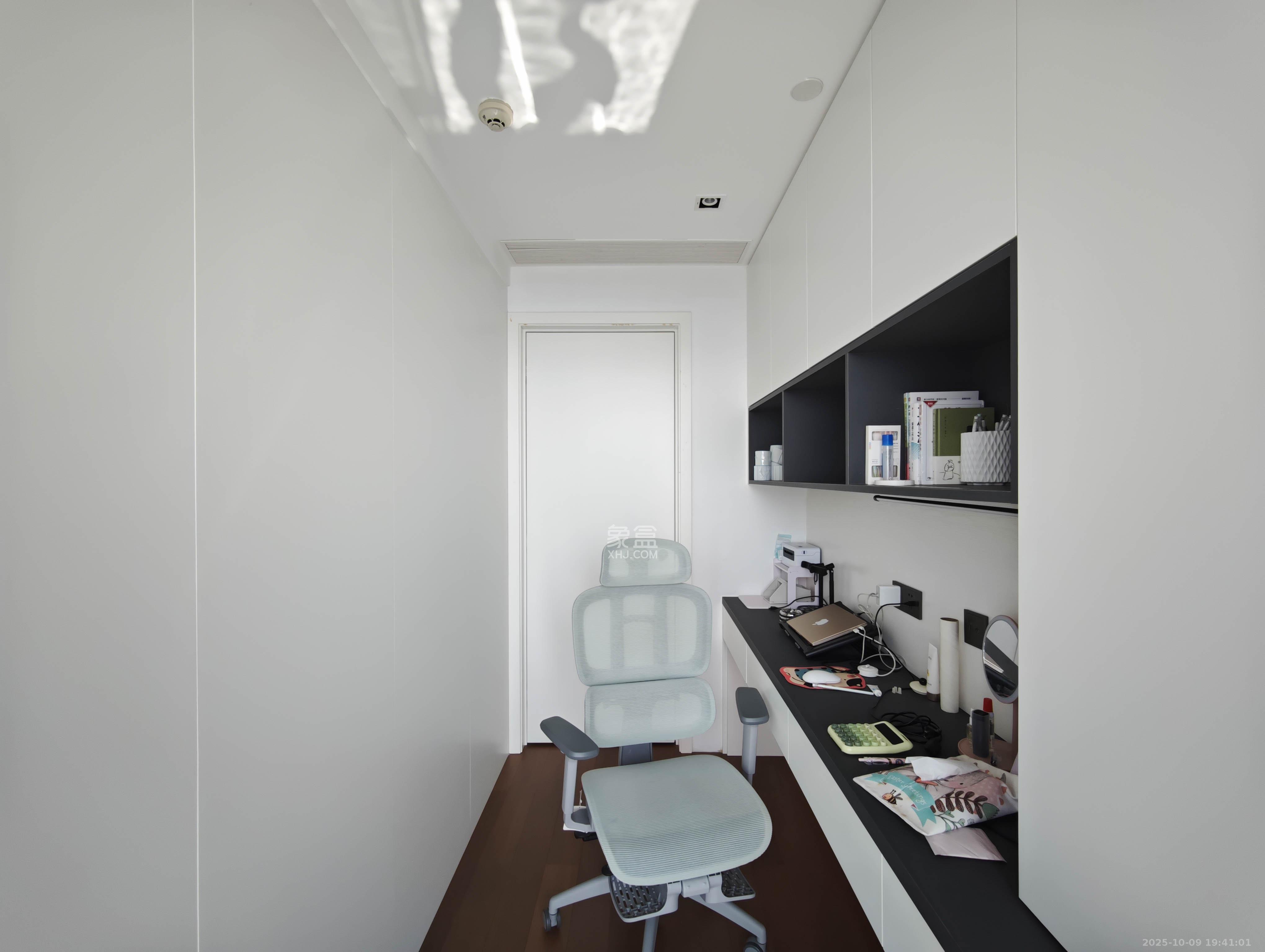 万科魅力之城  4室2厅2卫    185.0万其他