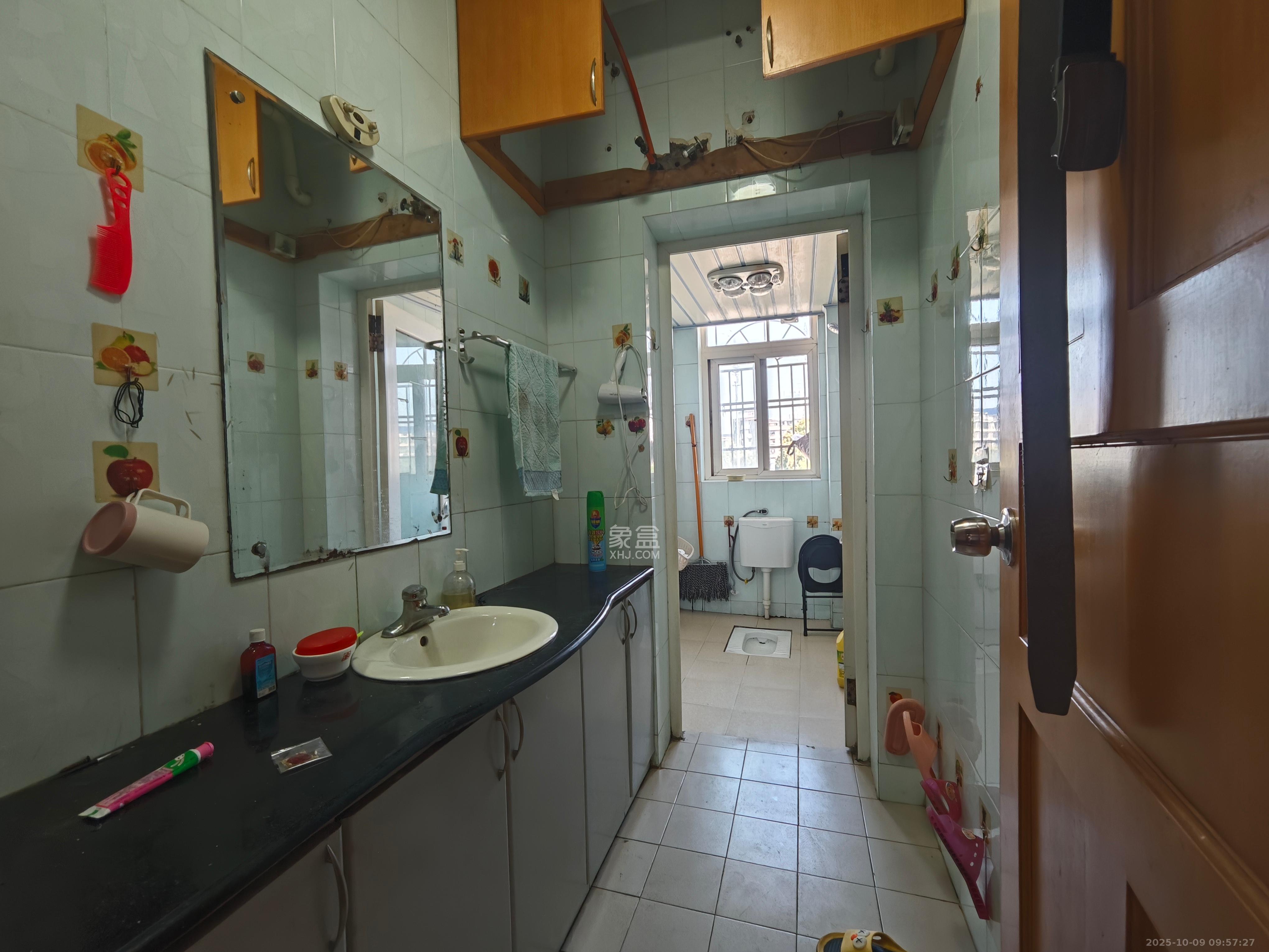 星沙工商银行宿舍 3室2厅2卫 1580.0元/月 星沙工商银行宿舍 3室2厅2卫 1580.0元/月室内图