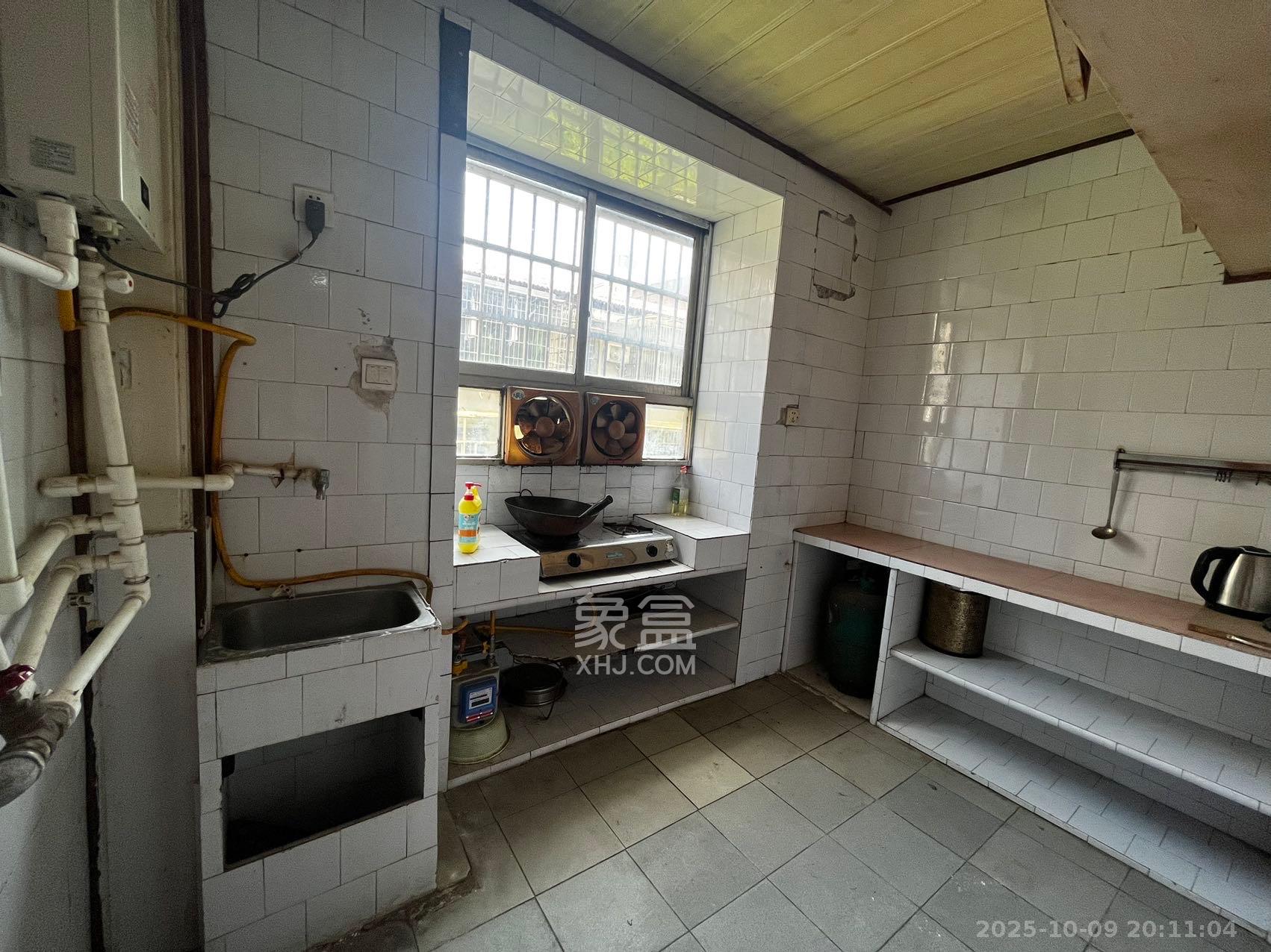 植物油宿舍  3室2厅1卫    1500.0元/月室内图